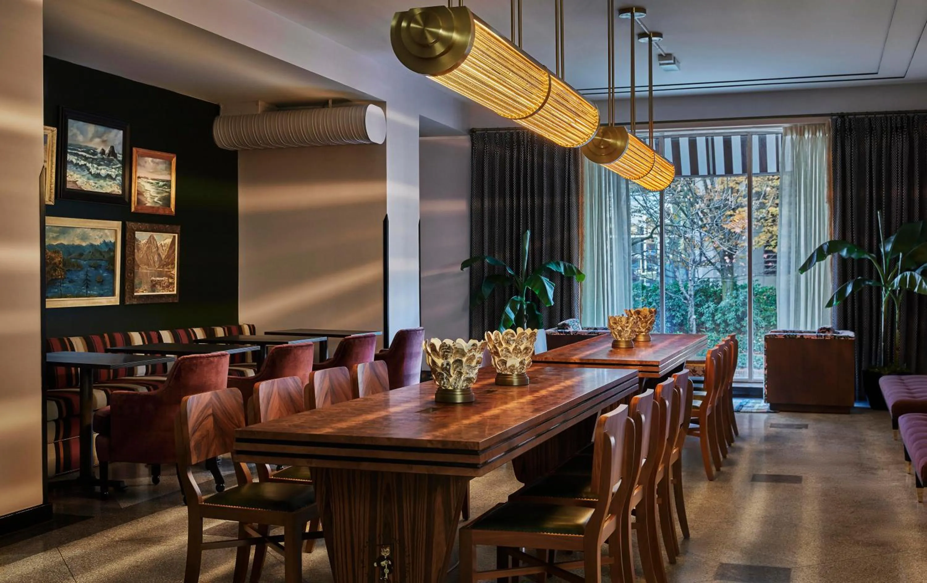 Lobby or reception in Graduate Seattle