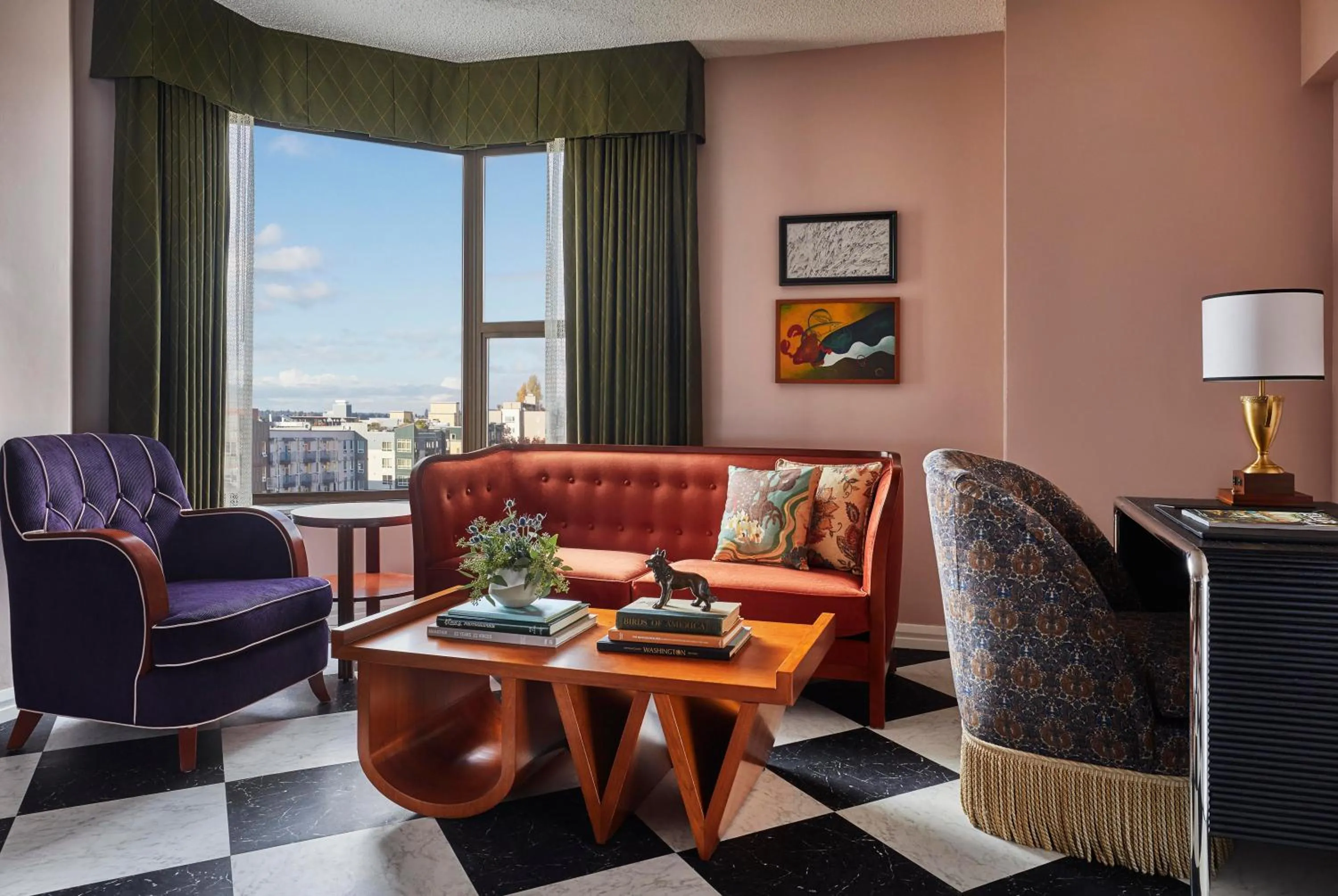 Living room in Graduate Seattle