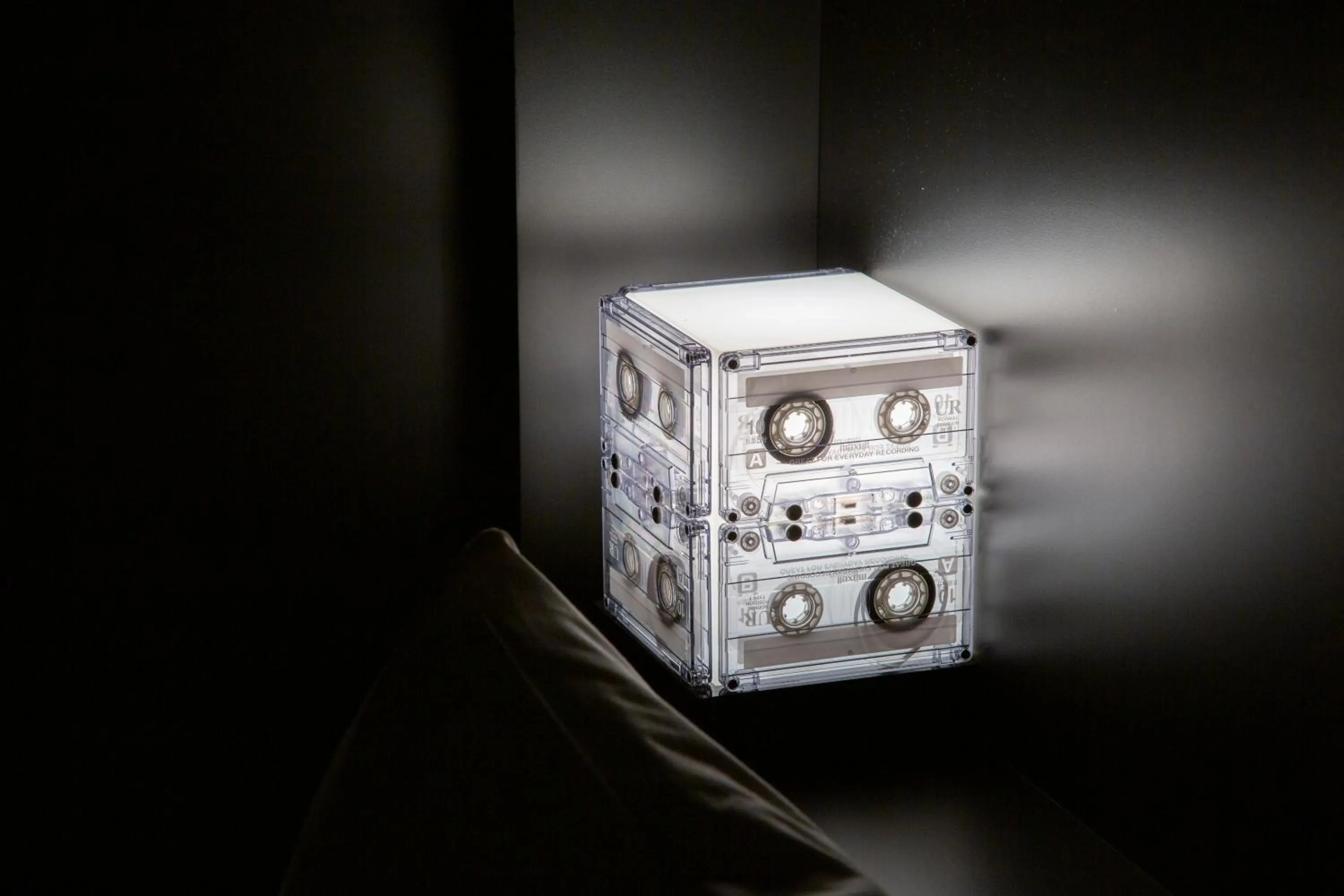 Decorative detail in HOTEL TRAD Replay