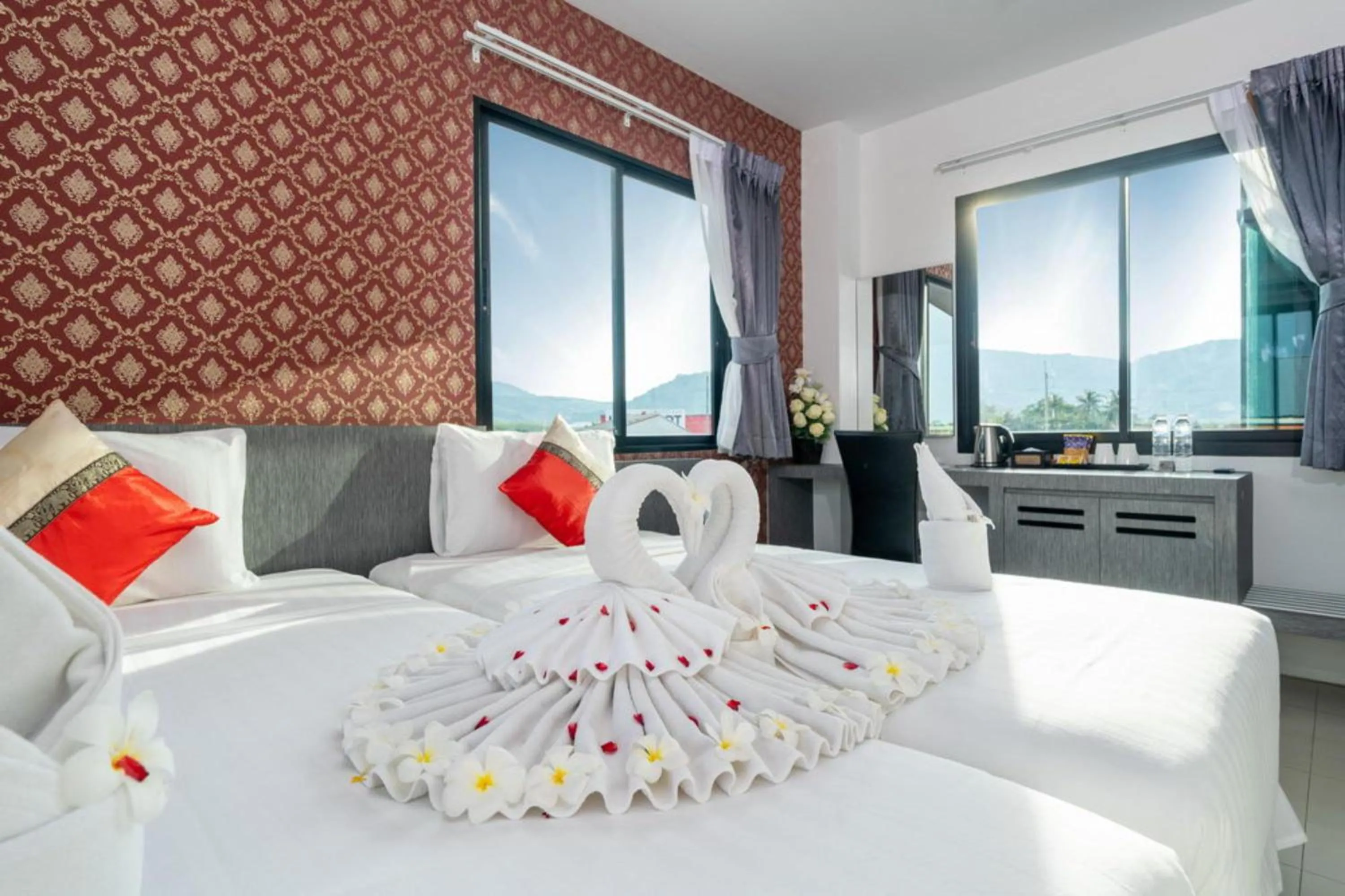 Bedroom, Bed in The Thames Pool Access Resort & Villa - SHA Extra Plus