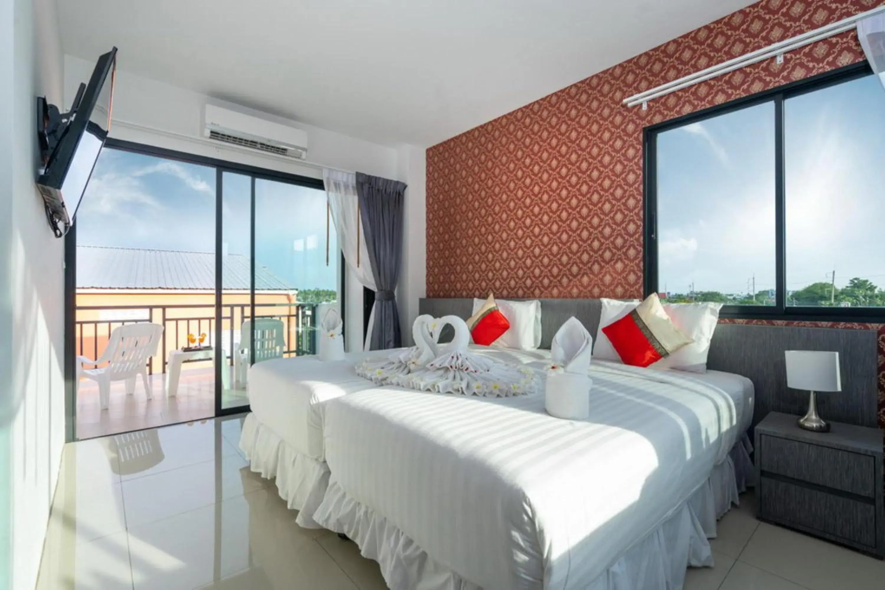 Twin Room with Terrace in The Thames Pool Access Resort & Villa - SHA Extra Plus Twin Room with Terrace in The Thames Pool Access Resort & Villa - SHA Extra Plus