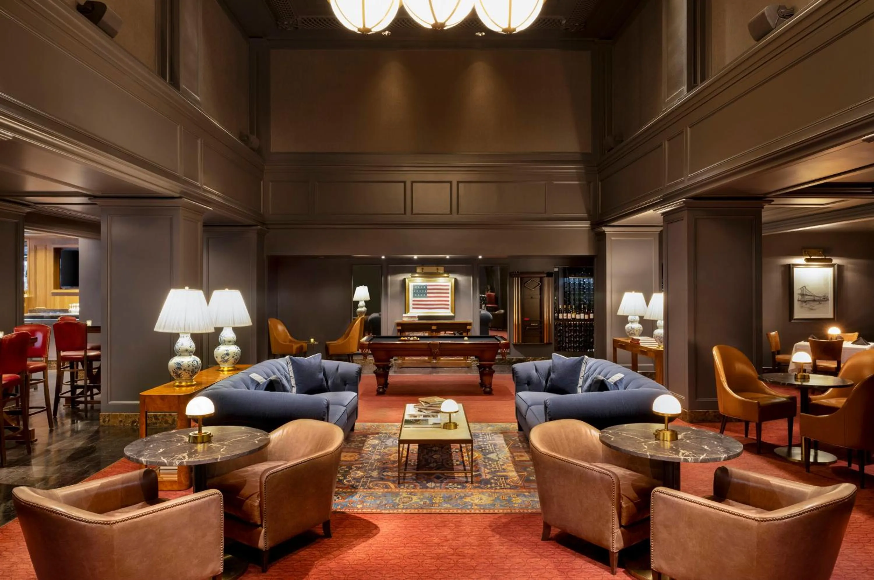 Lounge or bar in Omni Berkshire Place