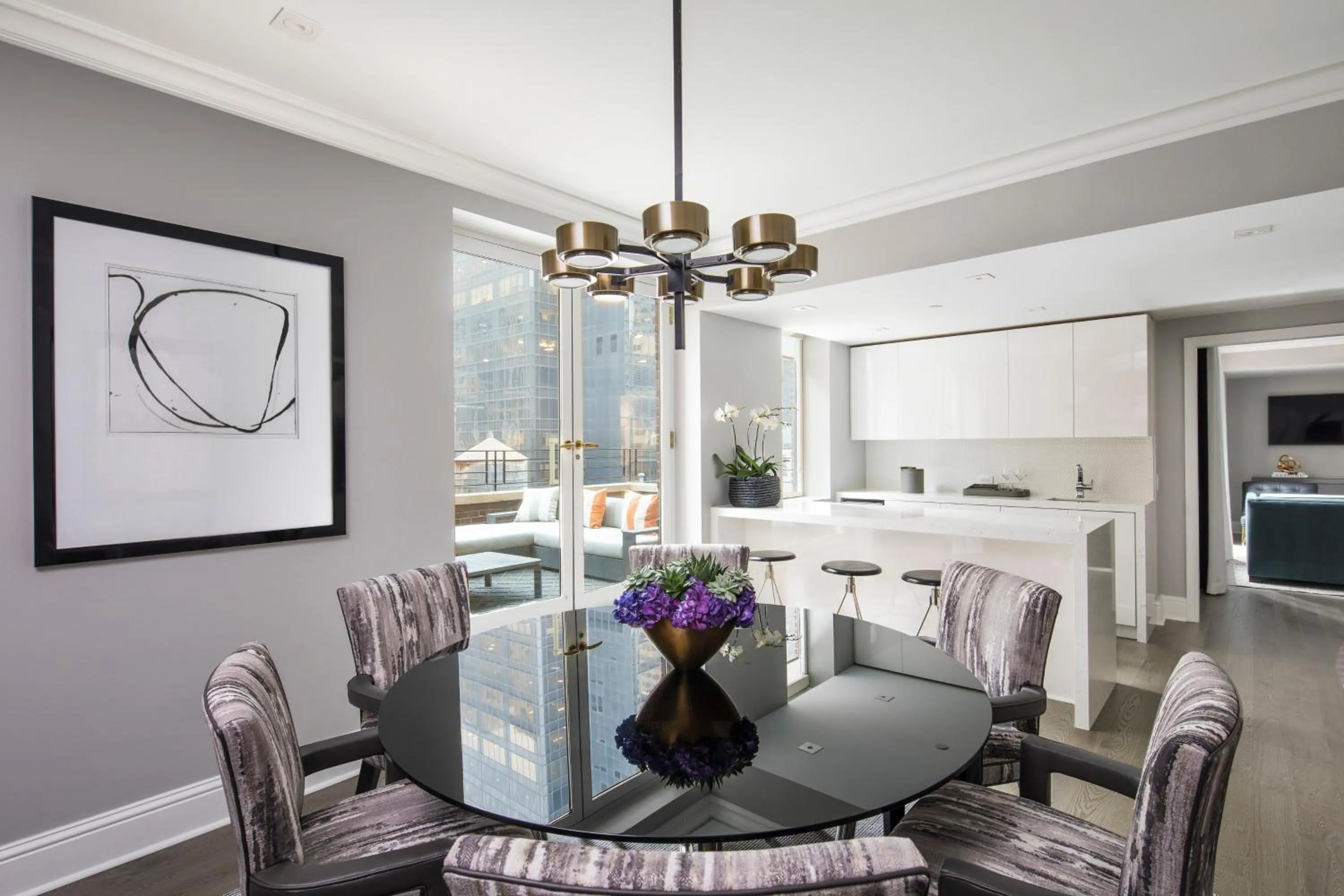 Photo of the whole room in Omni Berkshire Place