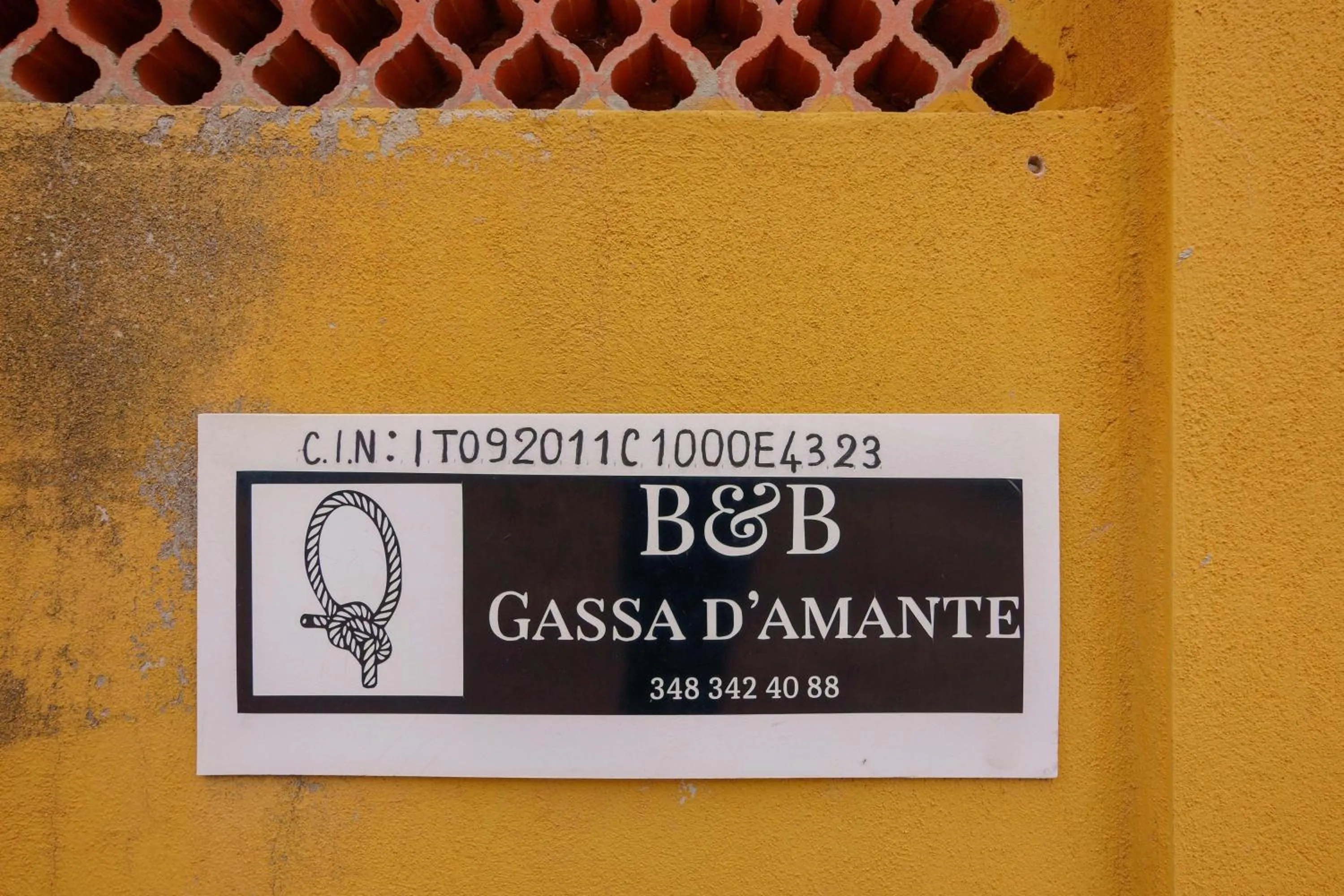 Property logo or sign in B&B Gassa d'Amante