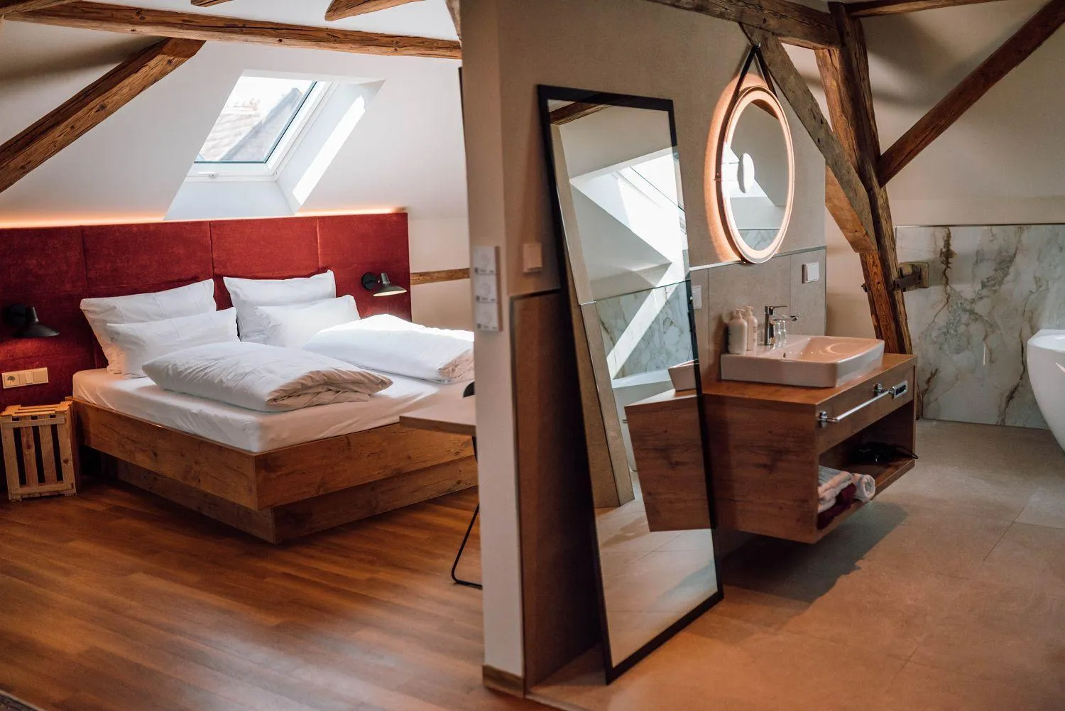 Photo of the whole room, Bed in Schmidtburger Hof