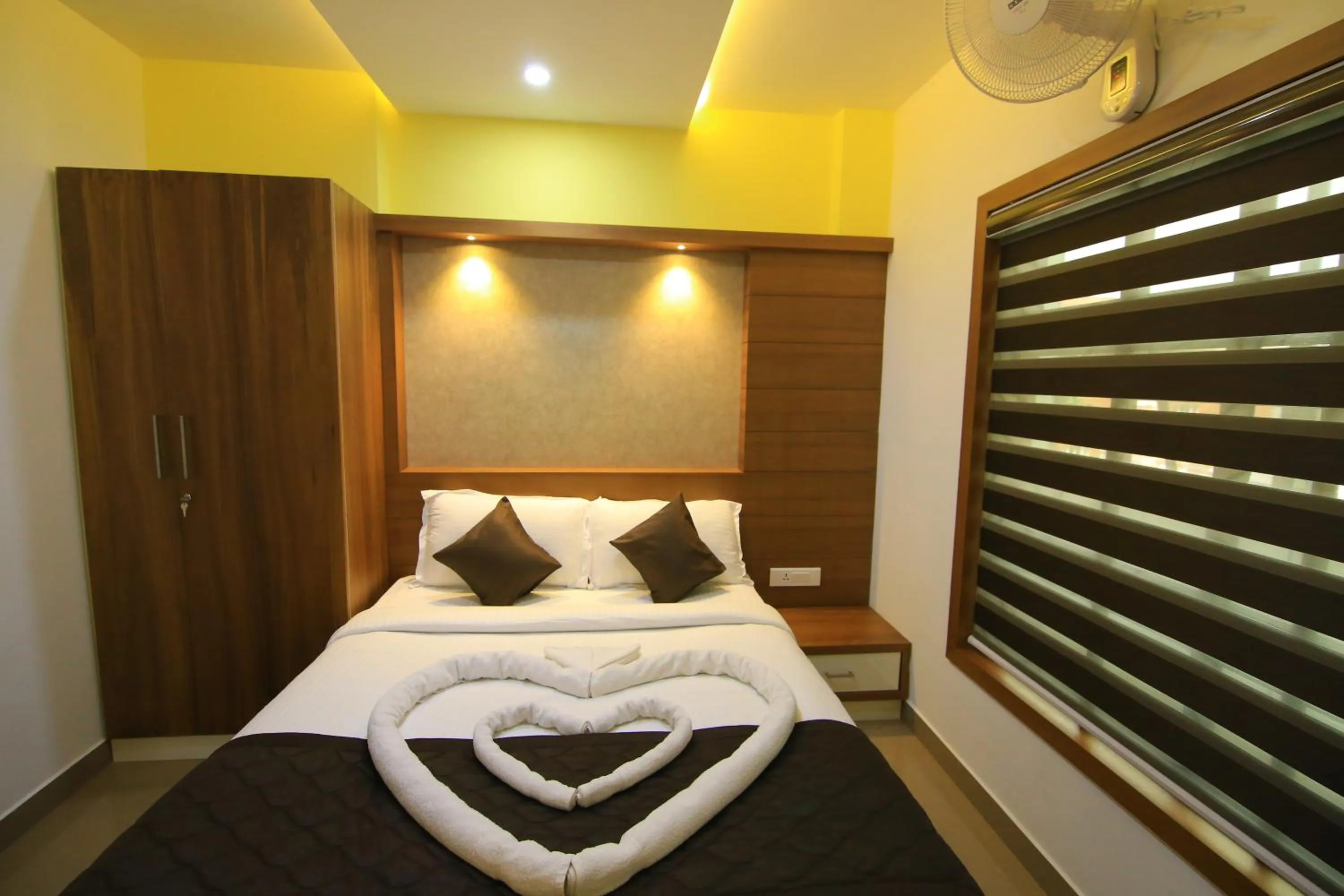City view, Bed in Royal Plaza Wayanad