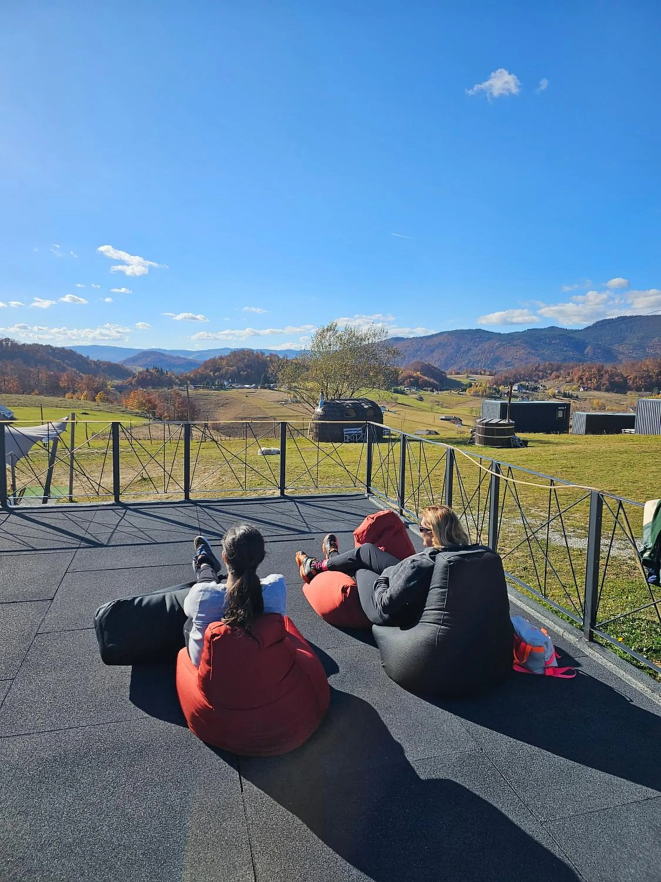 Spa and wellness centre/facilities in Ursa Mica Glamping Resort