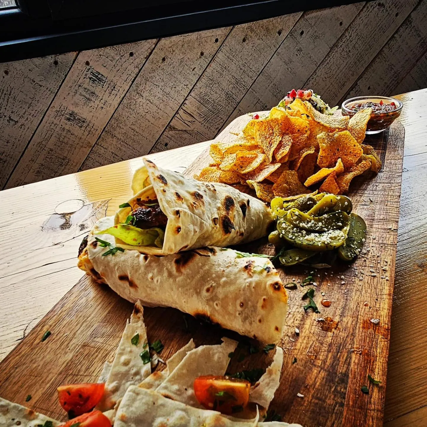 Restaurant/places to eat in Ursa Mica Glamping Resort