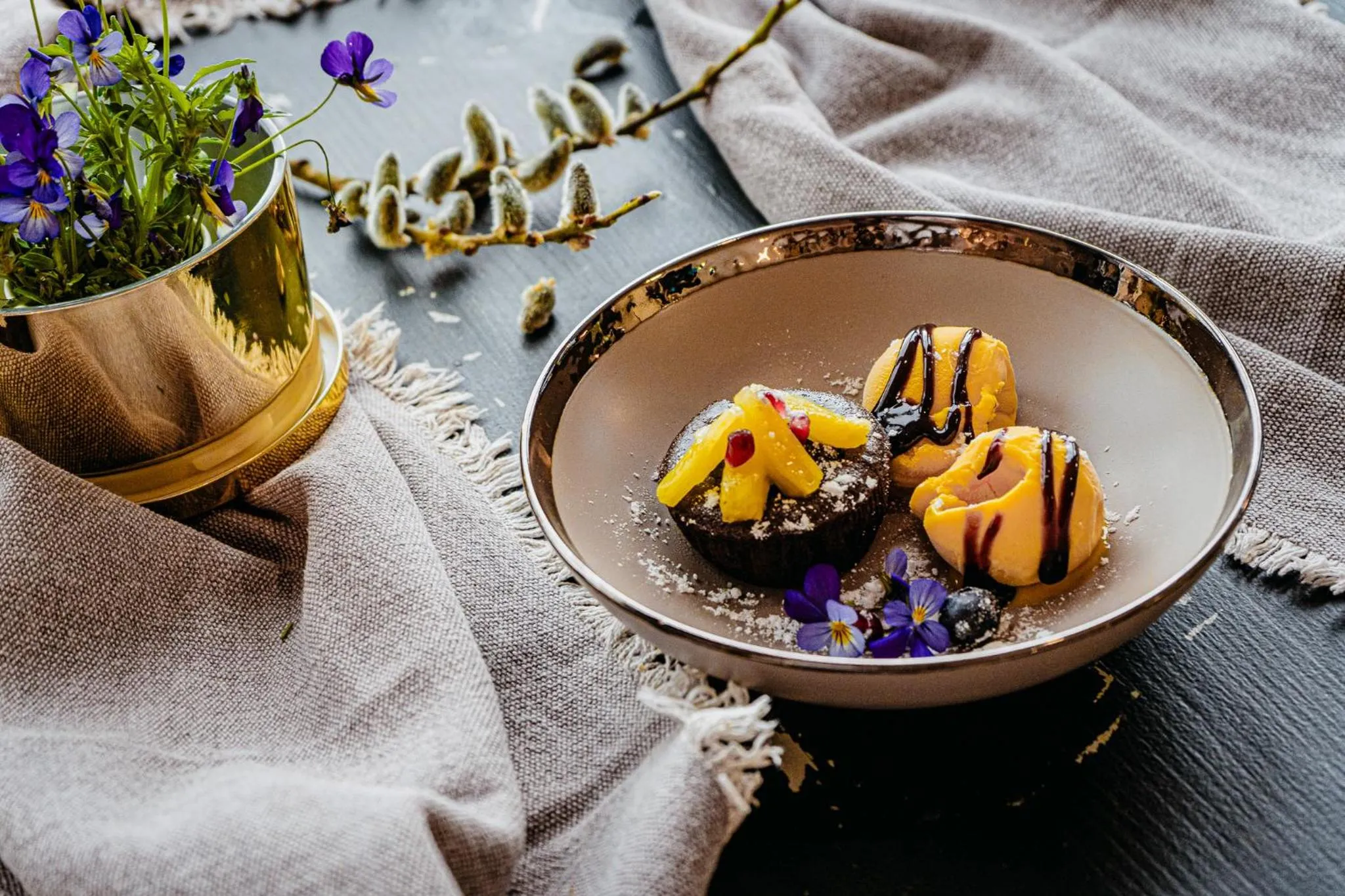 Food and drinks in Ursa Mica Glamping Resort