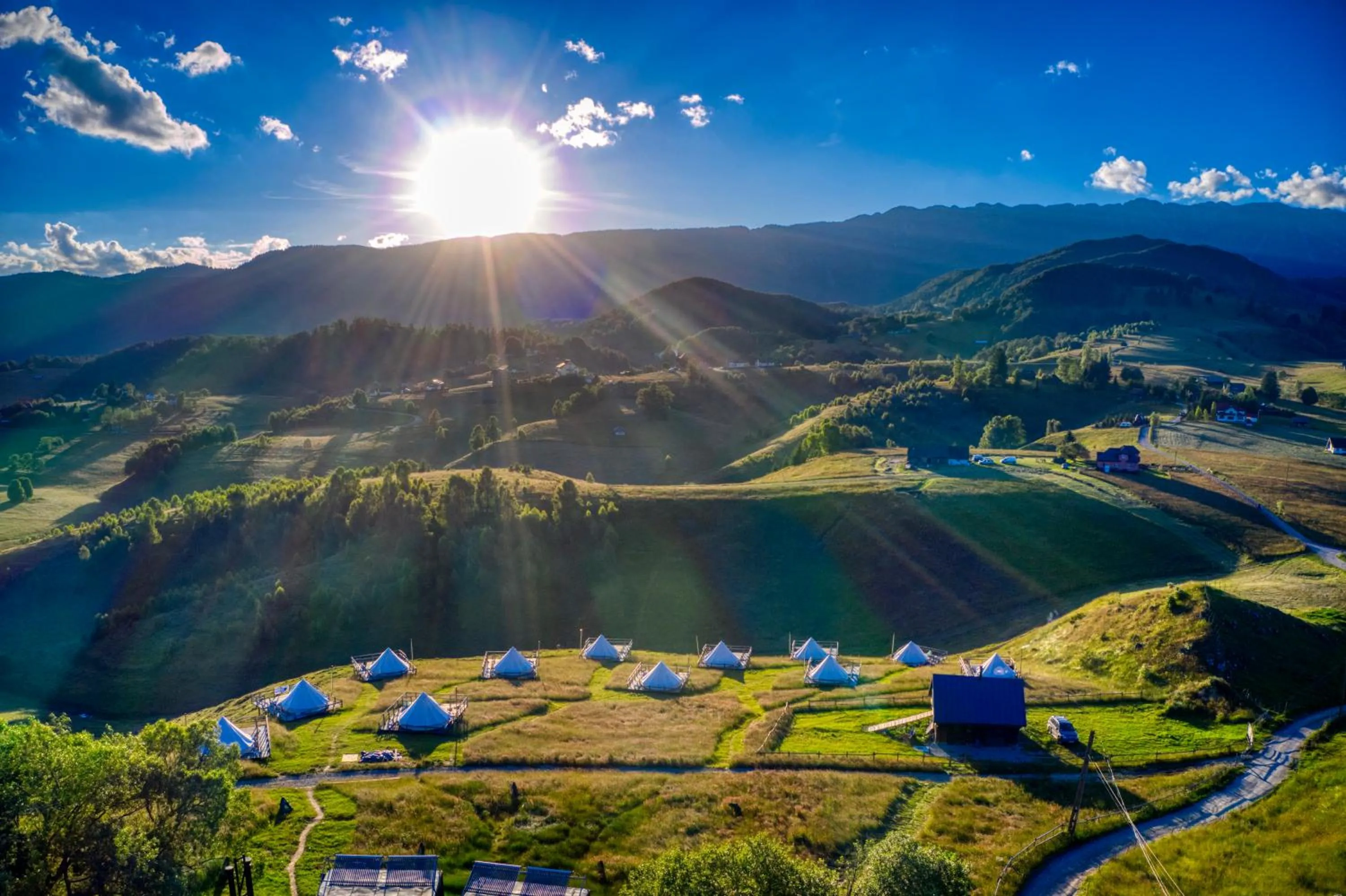 Day in Ursa Mica Glamping Resort