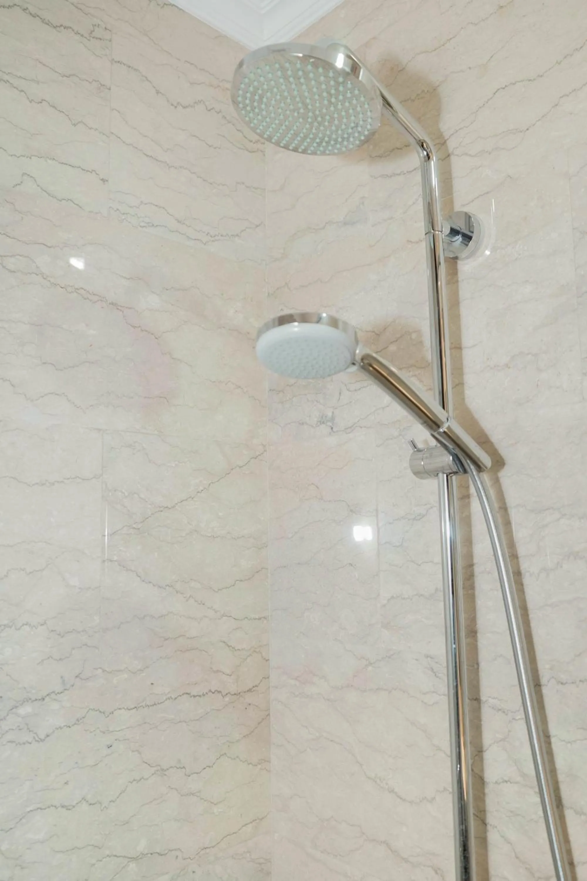 Comfy Studio Apartment at Menteng Park By Travelio