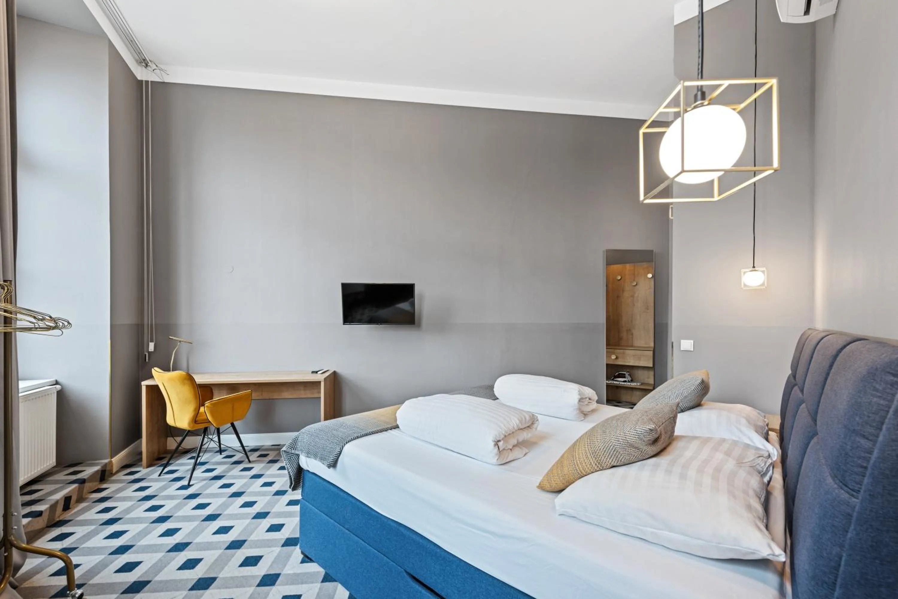 Bedroom, Bed in KH Opera Apartments