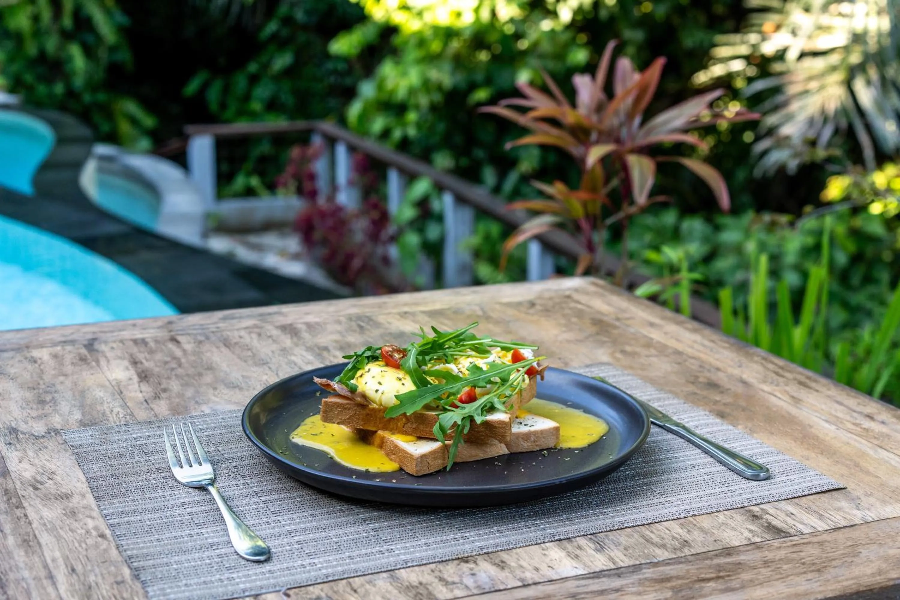 Breakfast in Parvati Retreat Villas