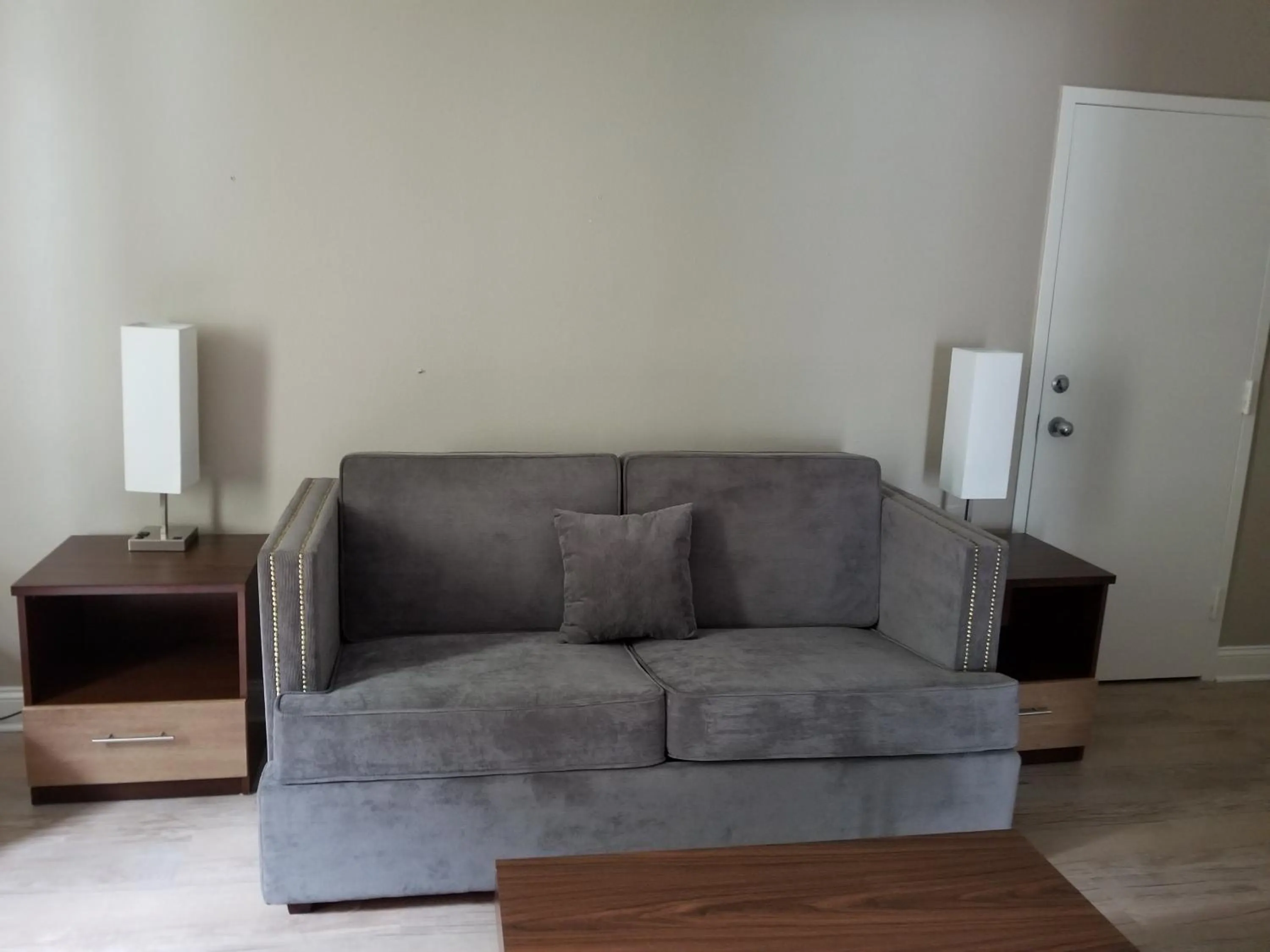 Living room, Seating Area in Stayable Select Gainesville