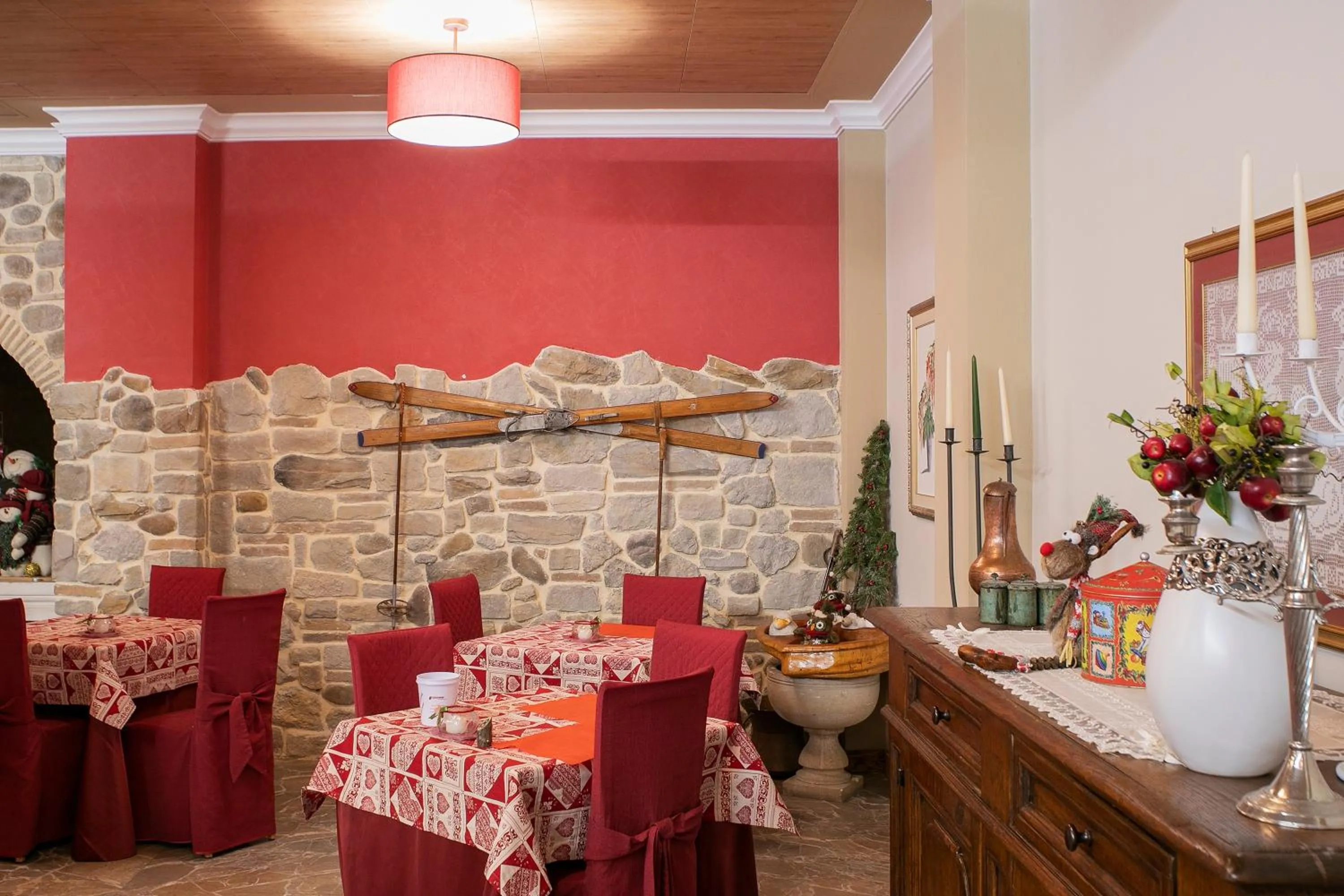 Restaurant/places to eat in Hotel Fiordigigli