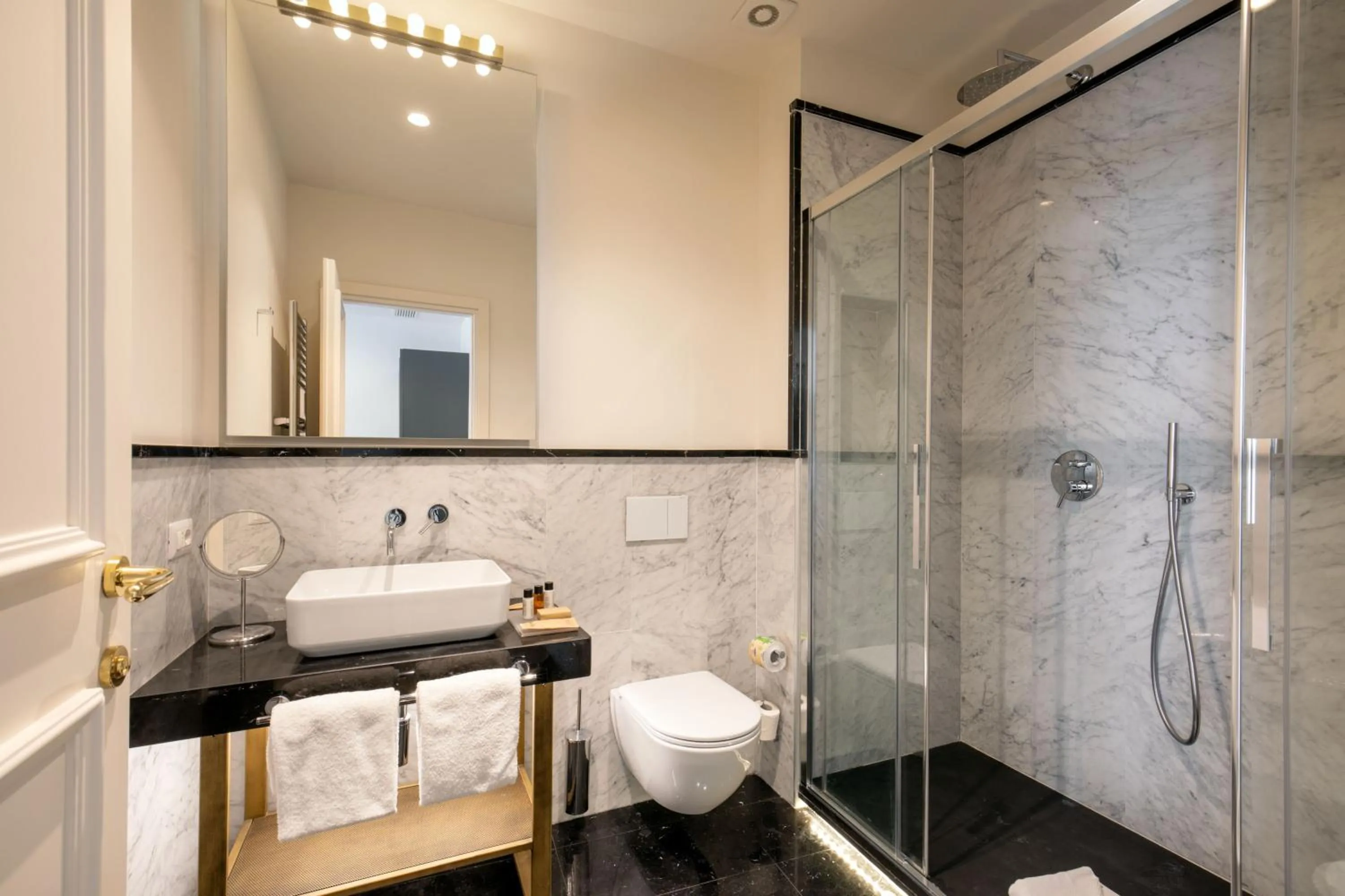 Bathroom in Spagna Luxury Rooms