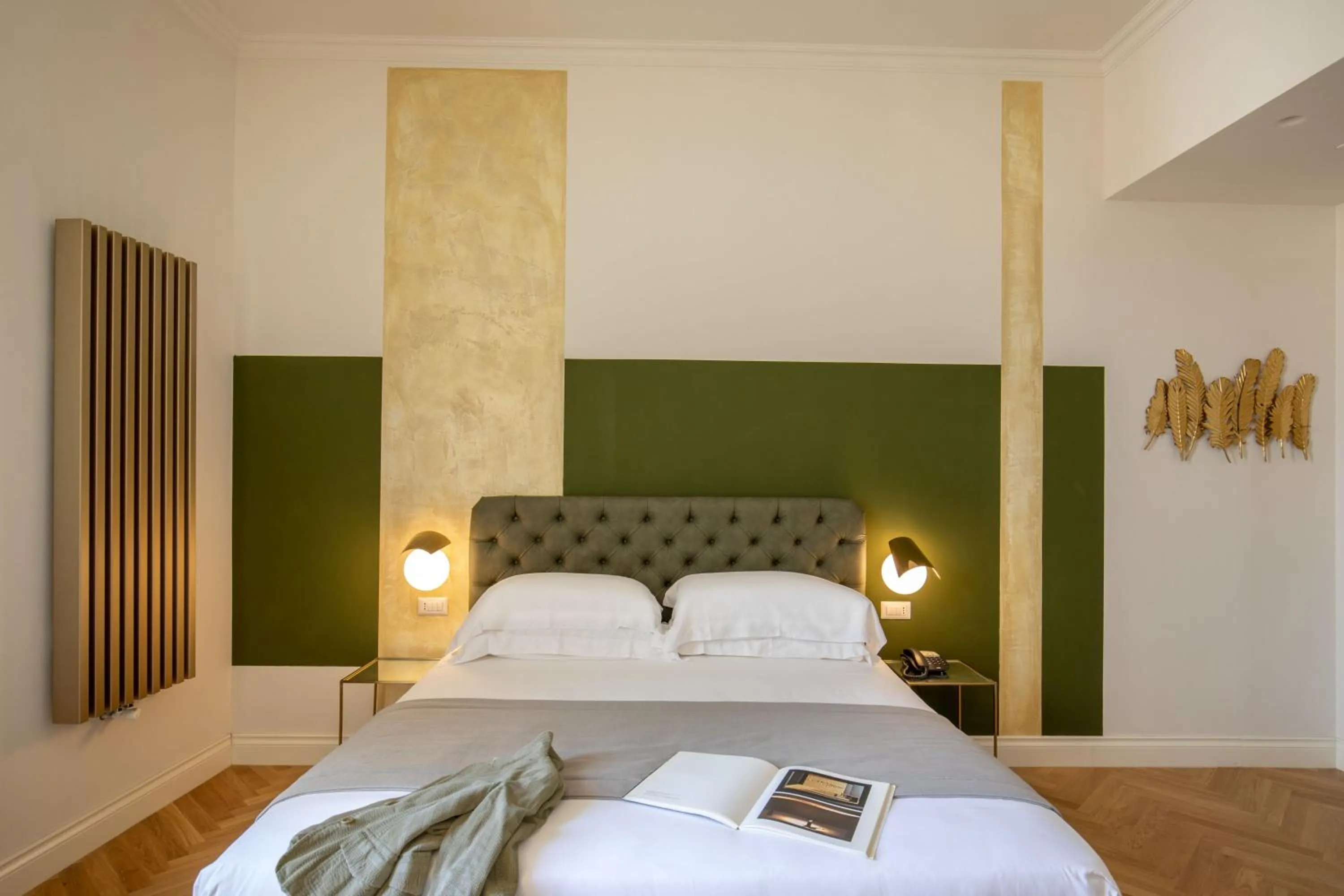 Bed in Spagna Luxury Rooms