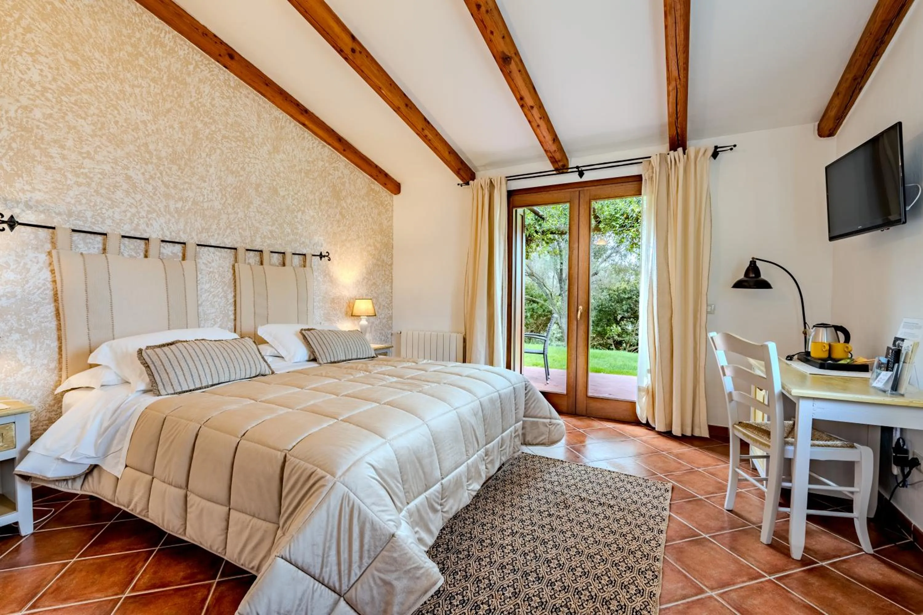 Bed in Tenuta Pilastru Country Resort & Spa