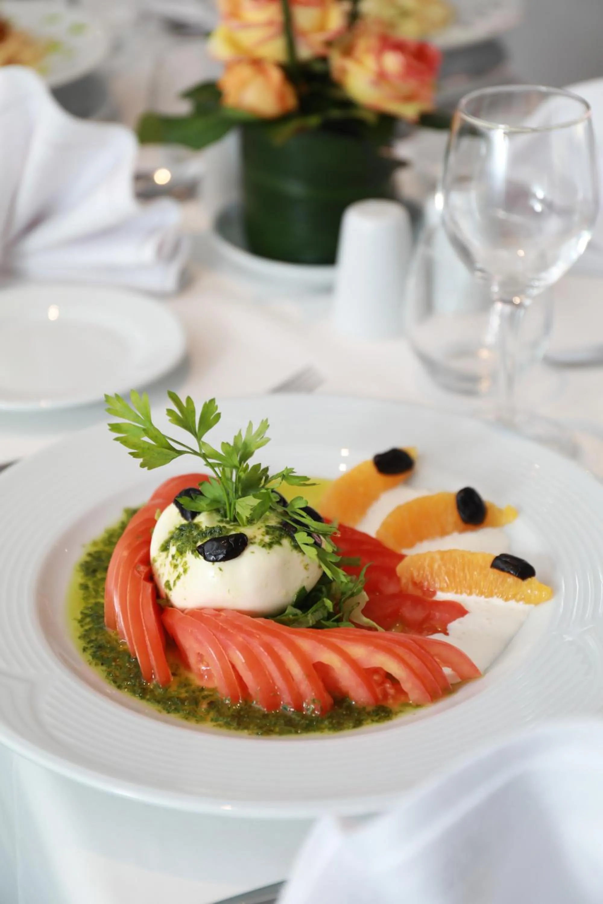 Food in Kenzi Rose Garden