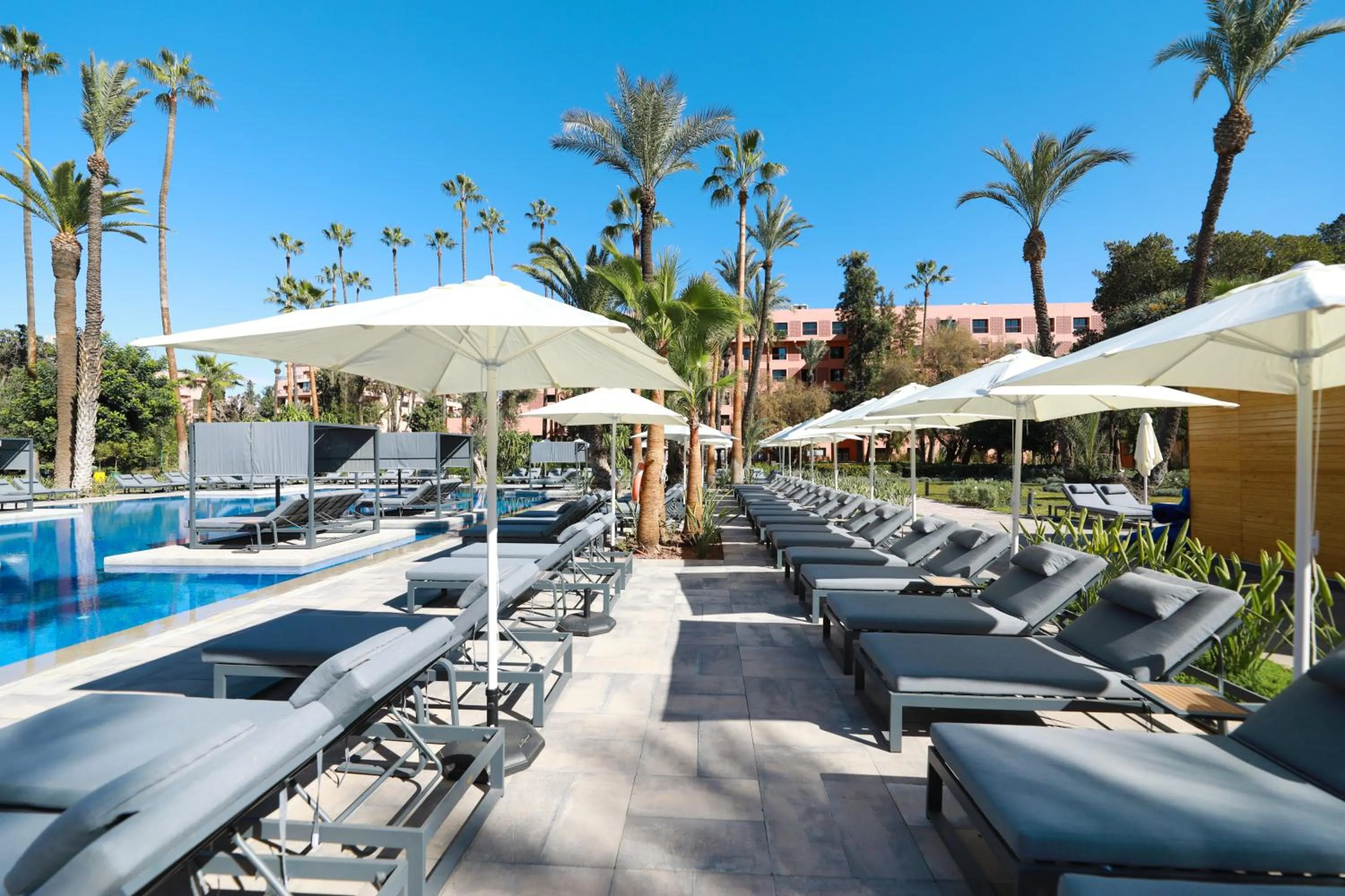 Swimming pool in Kenzi Rose Garden