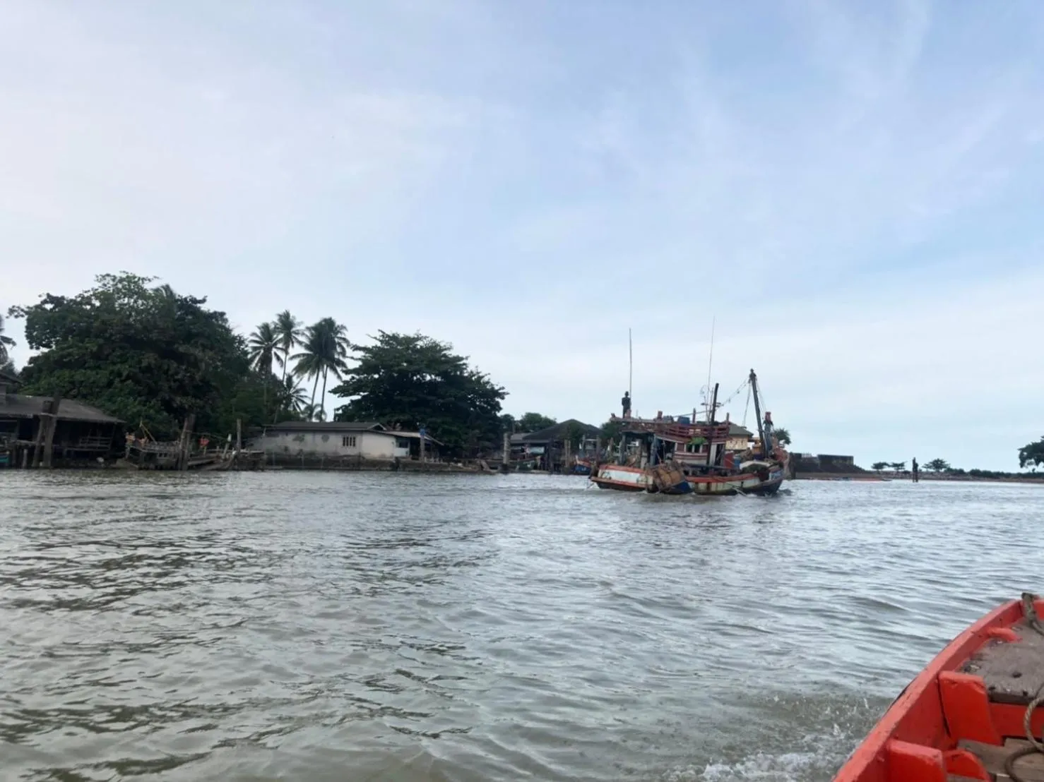 Lake view in Chaiyai River Front Hotel