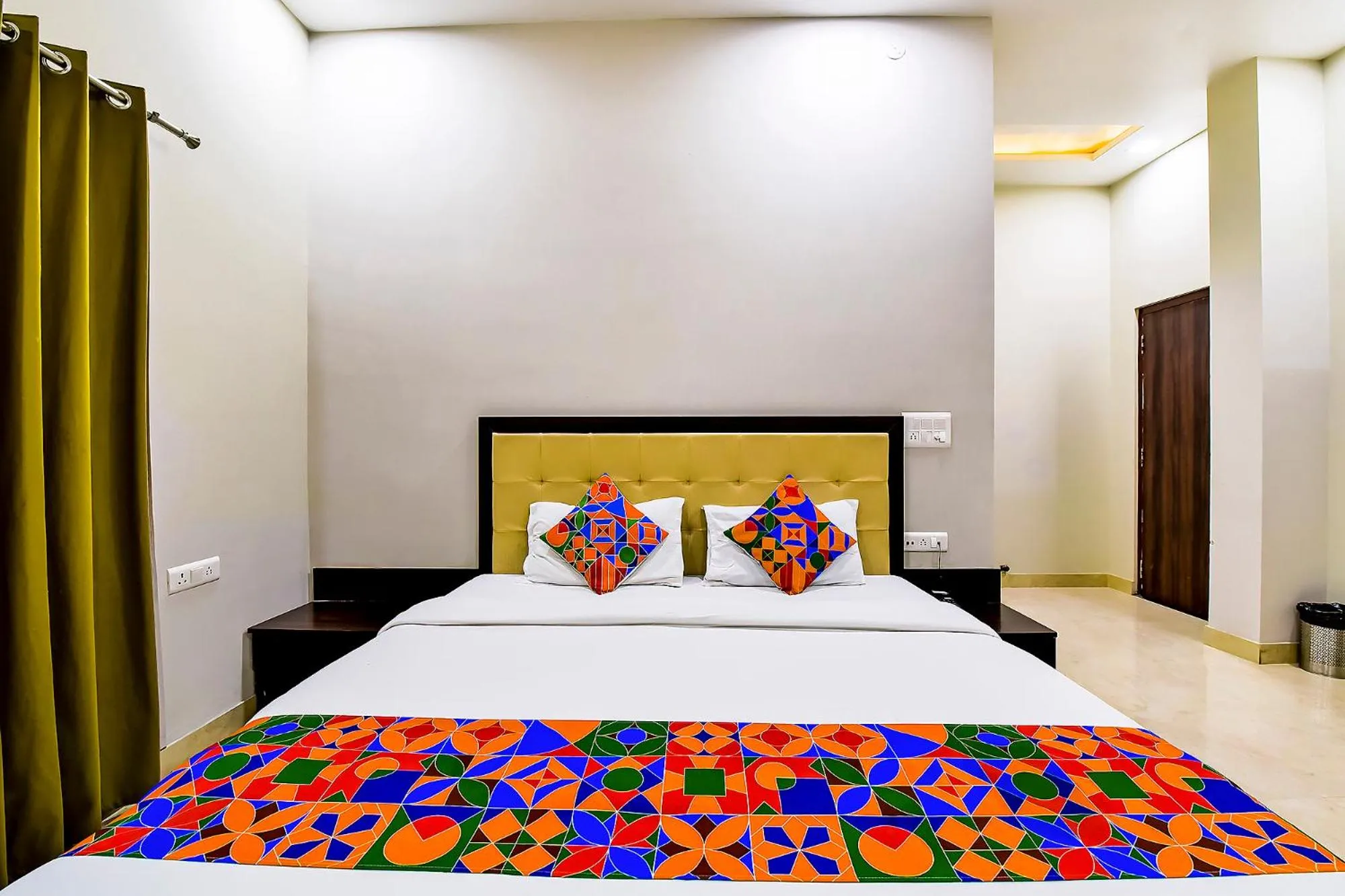 Bed in FabHotel The Castle Homestay