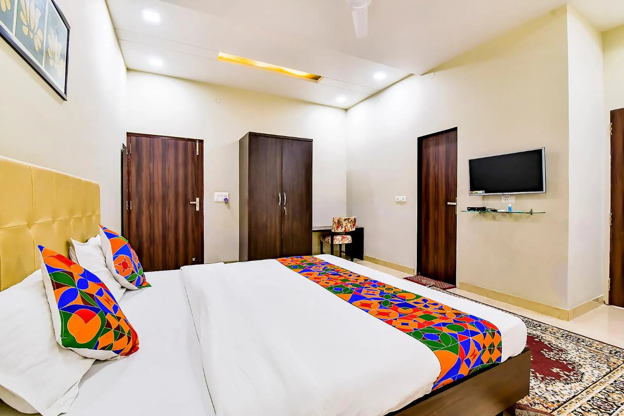 Bed in FabHotel The Castle Homestay