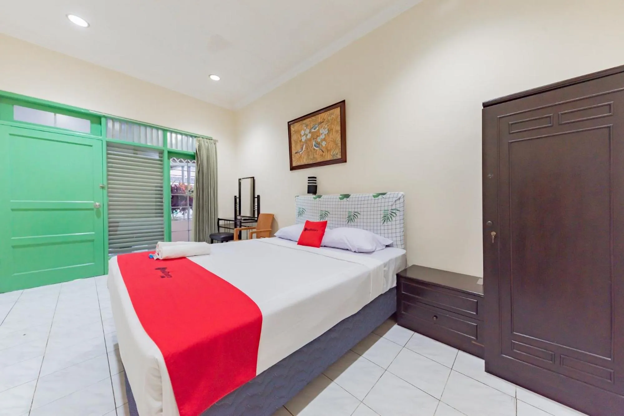 Bed in RedDoorz @ Jalan R.E. Martadinata Sukabumi