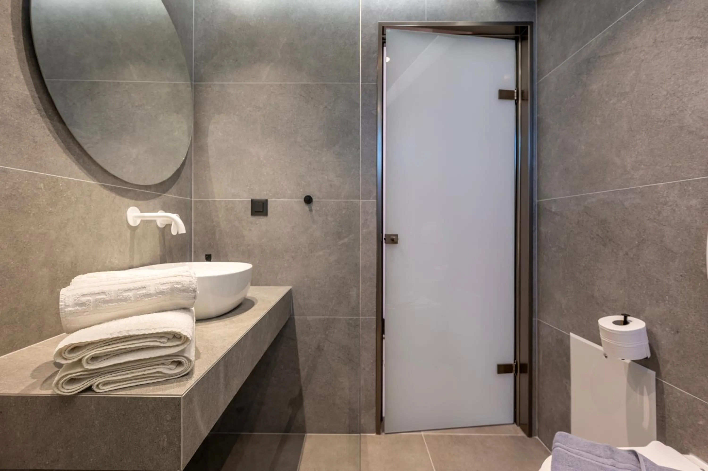 Bathroom in Cirillo Family Hotel-Christinas Studios