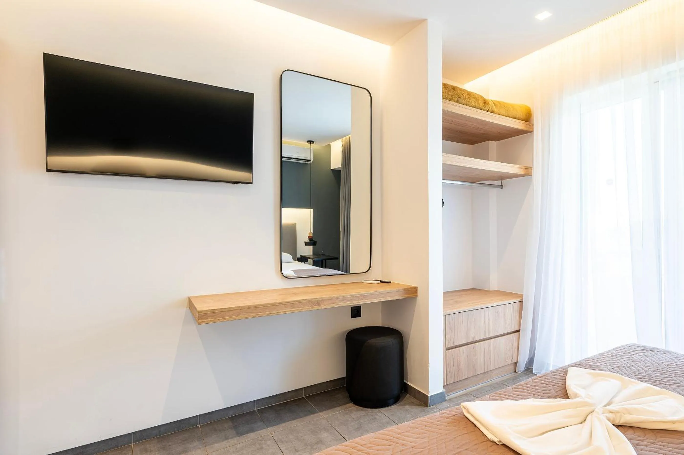 TV and multimedia, Bed in Cirillo Family Hotel-Christinas Studios