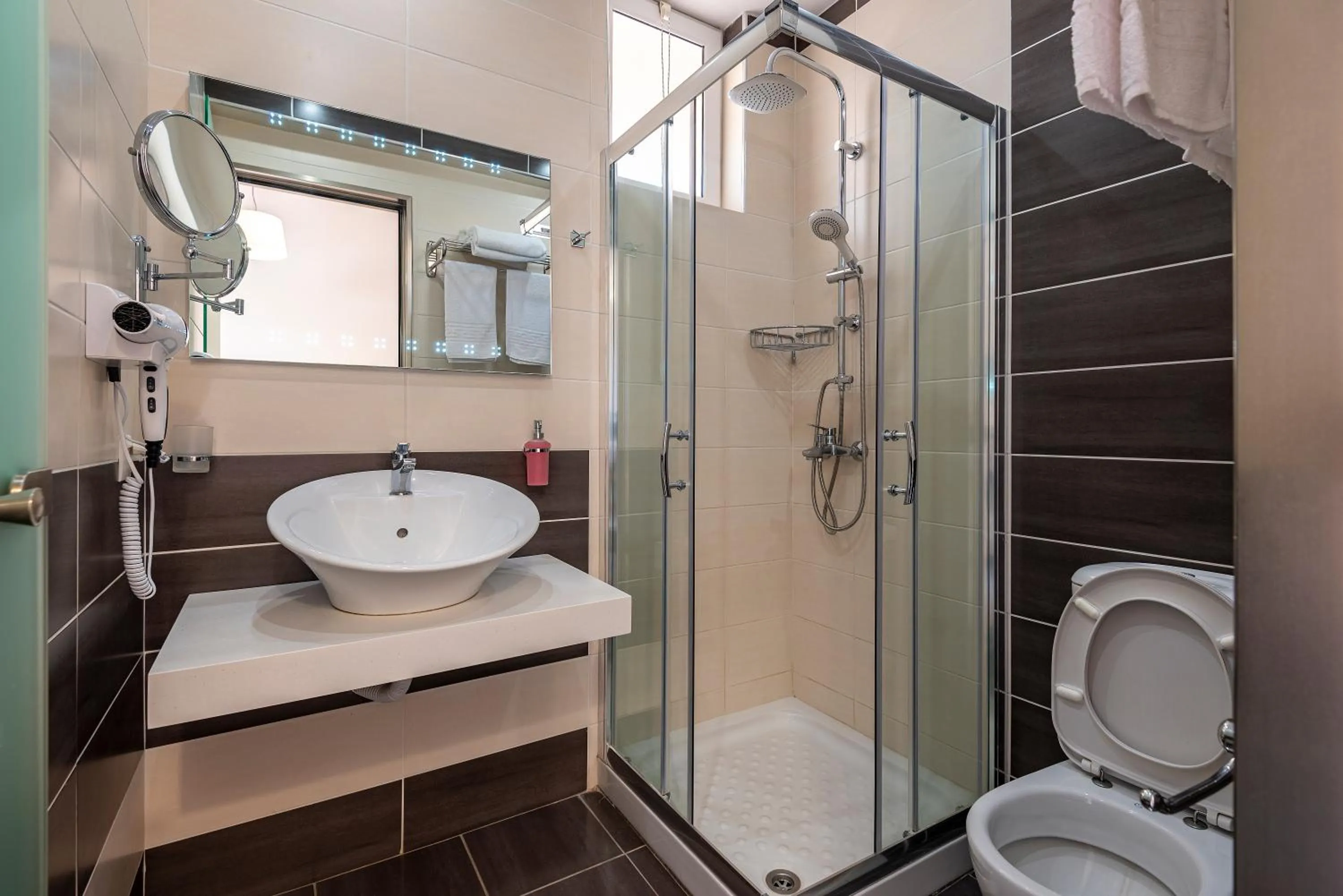 Bathroom in Cirillo Family Hotel-Christinas Studios