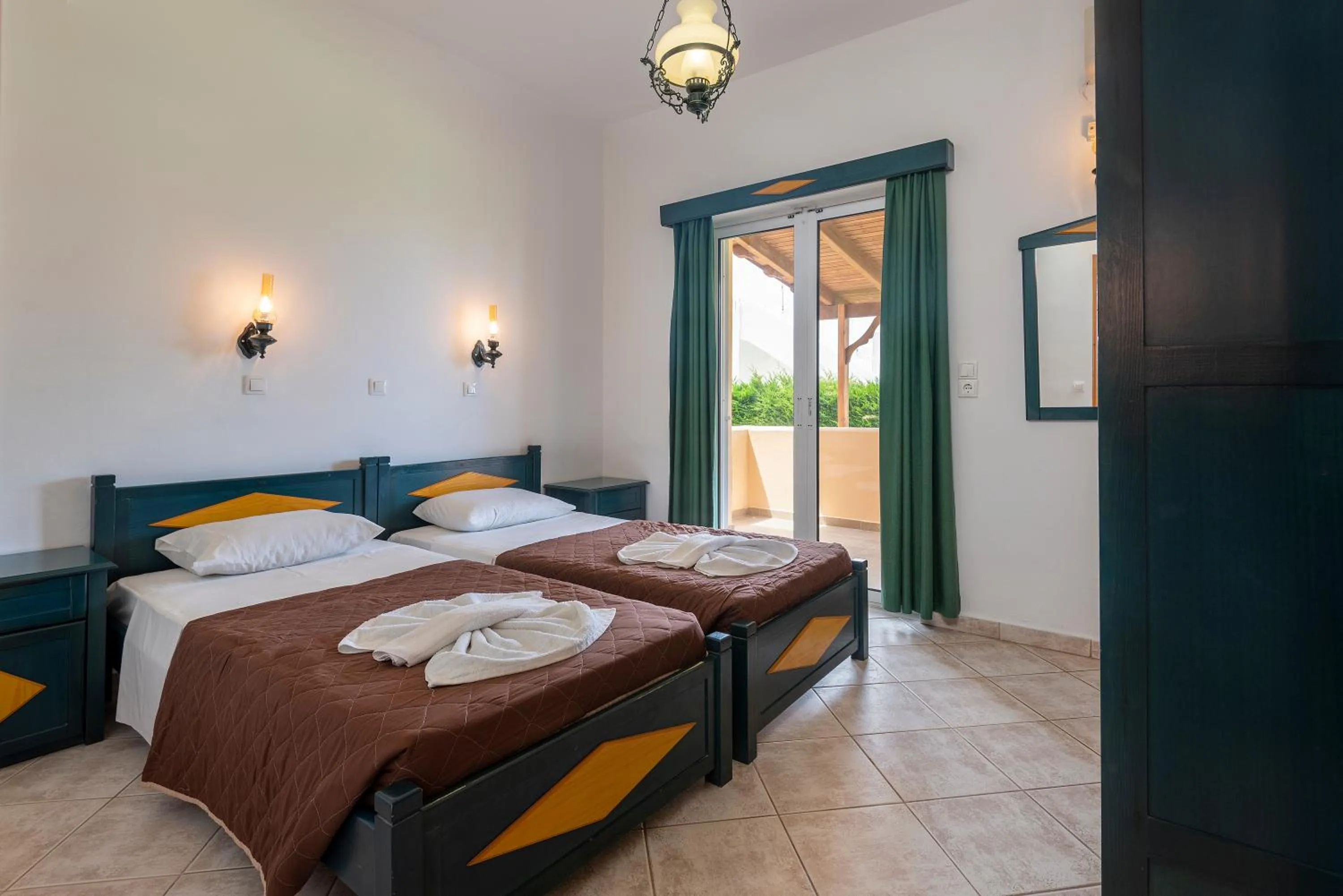 Photo of the whole room, Bed in Cirillo Family Hotel-Christinas Studios