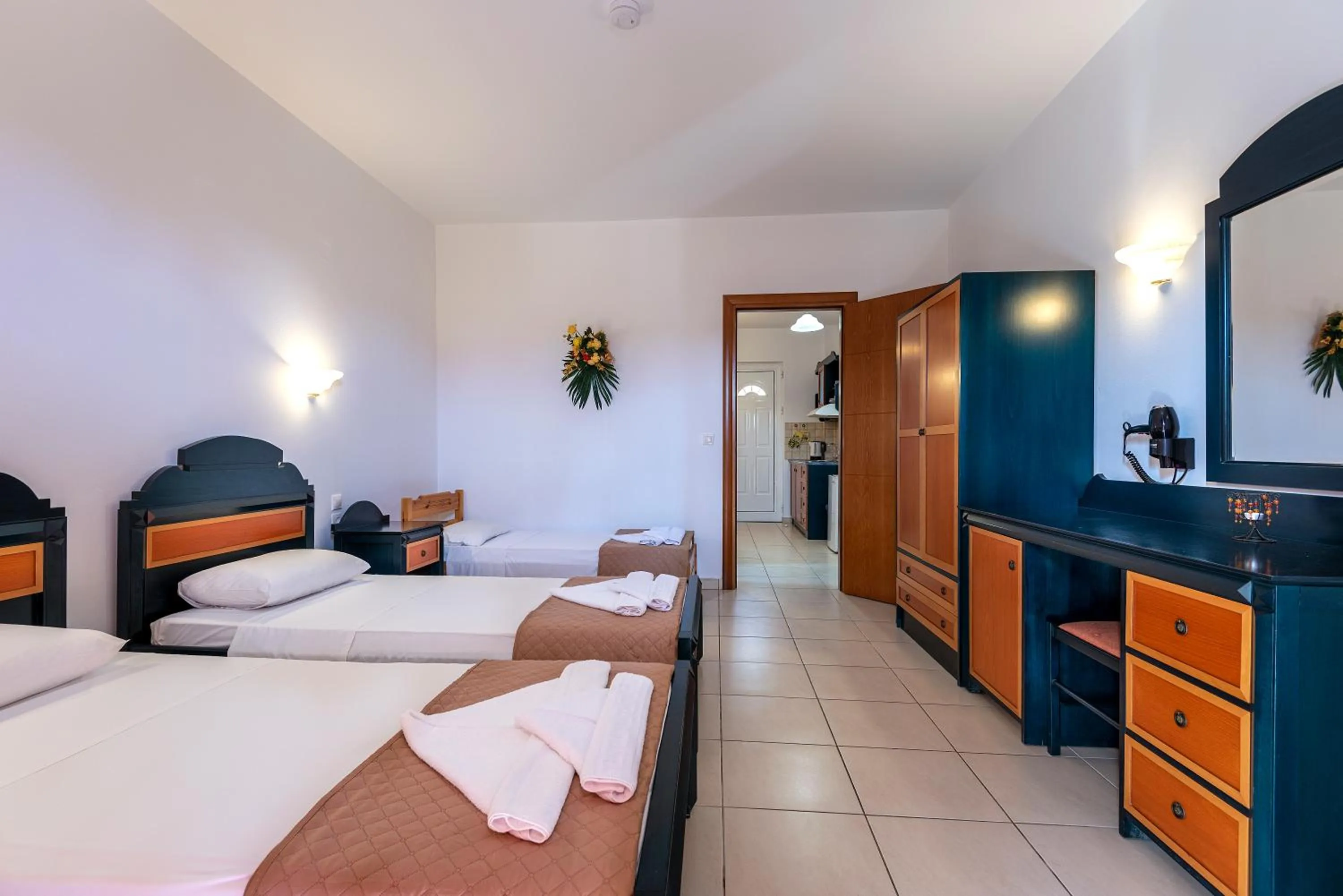 Photo of the whole room, Bed in Cirillo Family Hotel-Christinas Studios