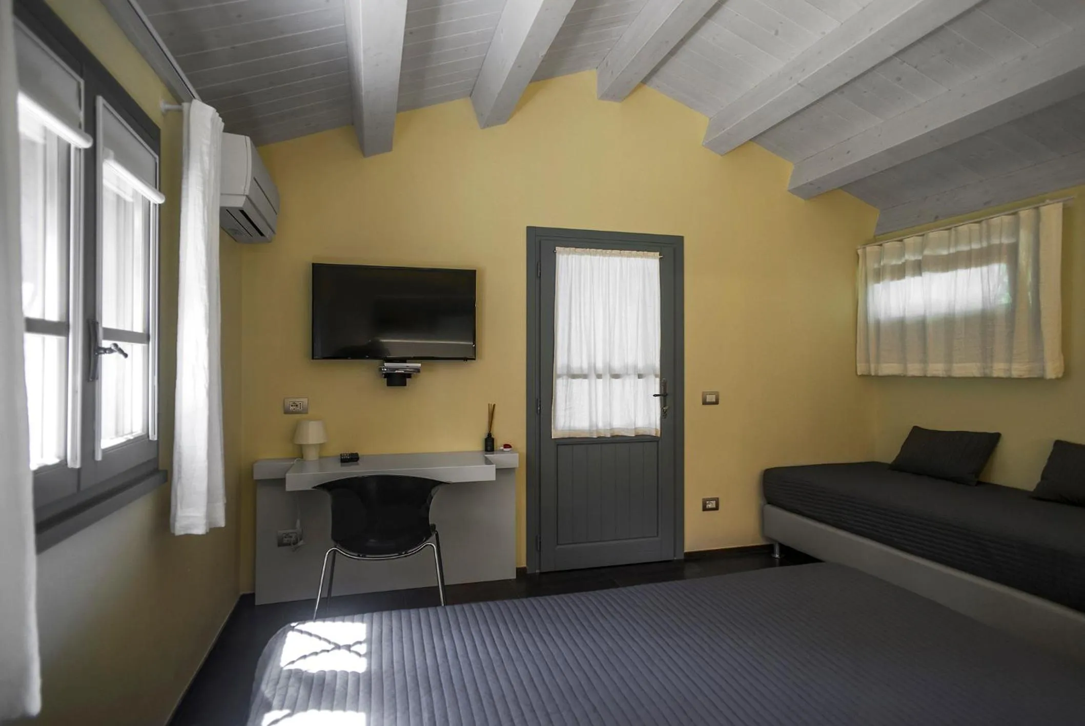 Photo of the whole room in Alloggio Al San Girolamo