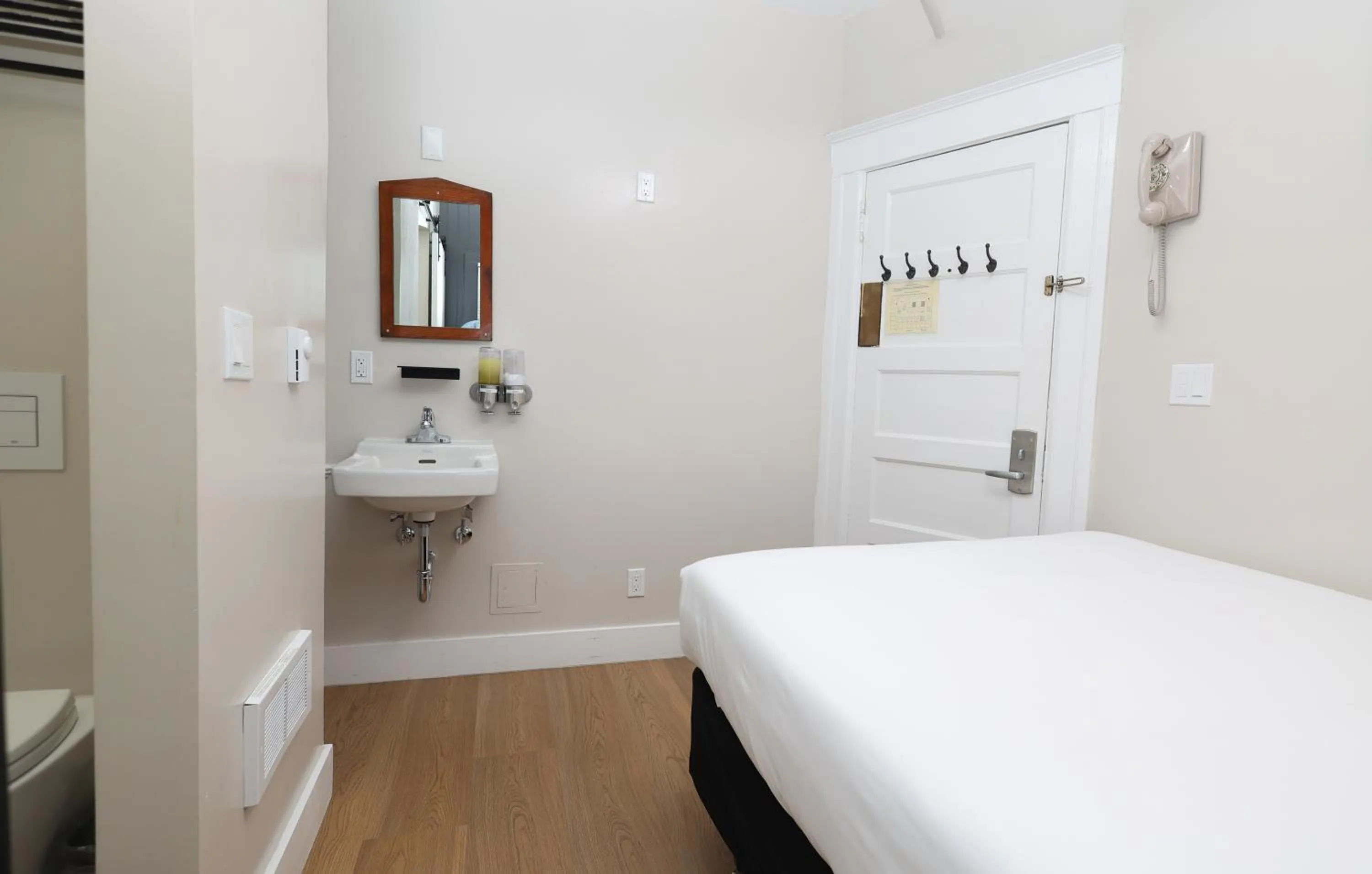 Bed in San Remo Hotel