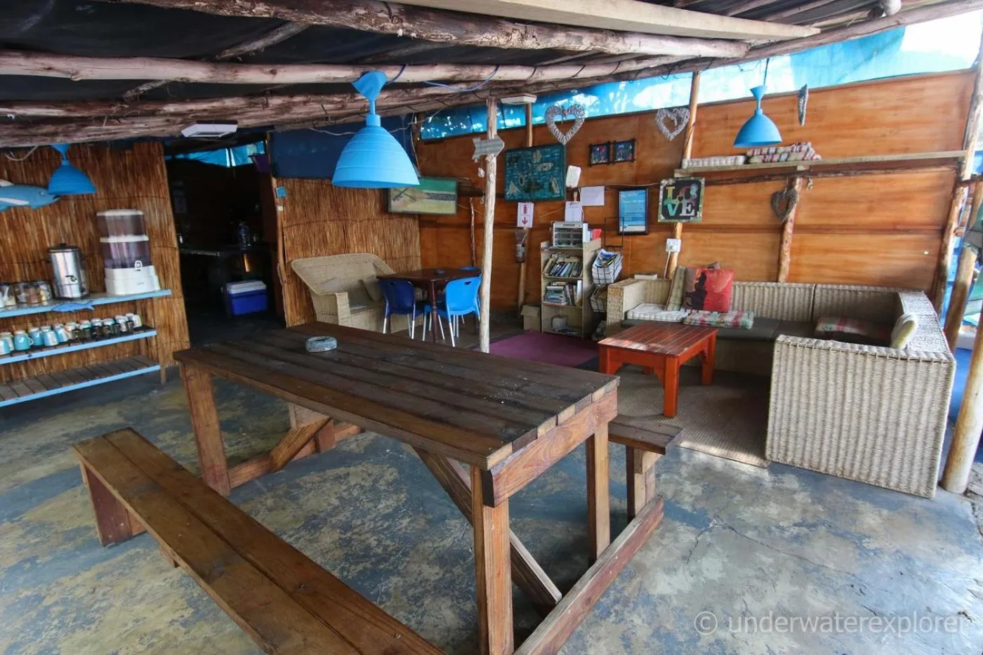 Lounge or bar in Underwater Explorer