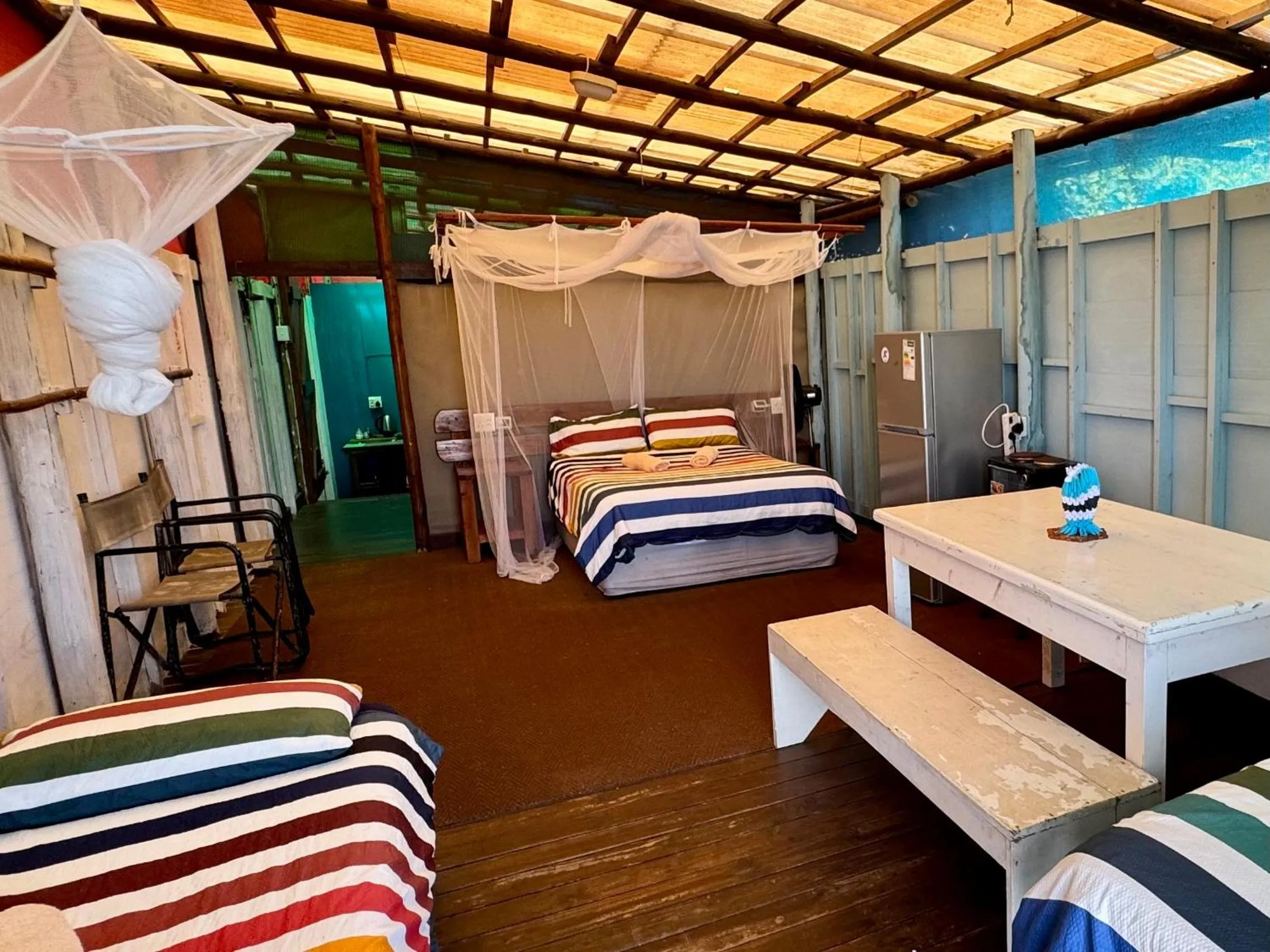 Photo of the whole room, Bed in Underwater Explorer