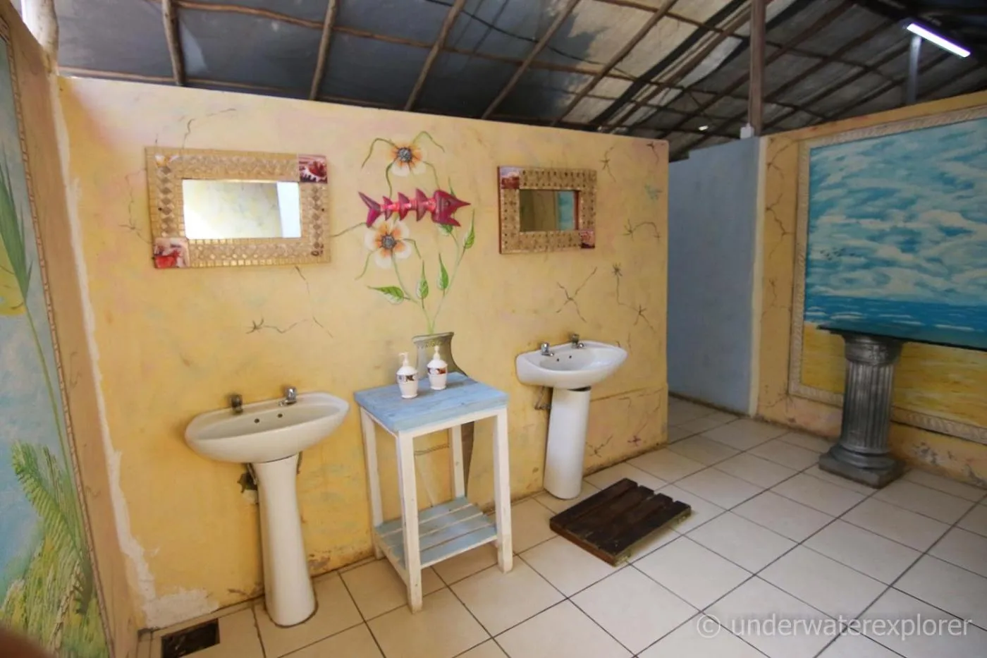 Bathroom in Underwater Explorer