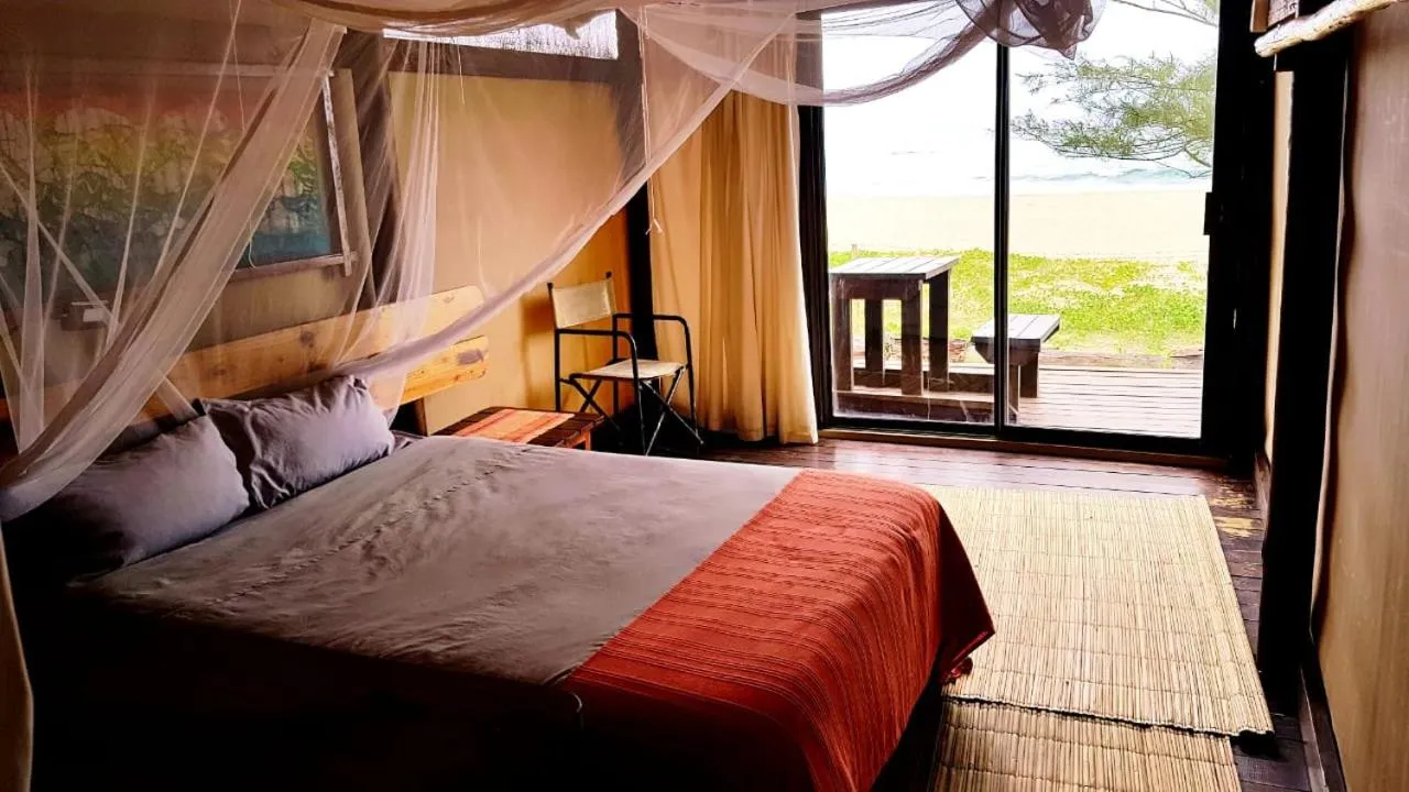 Bed in Underwater Explorer