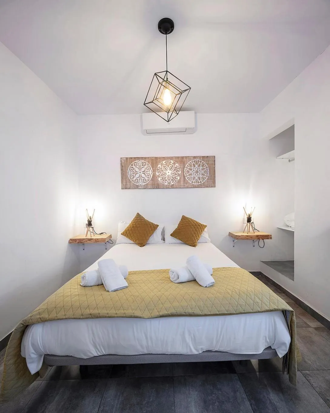 Photo of the whole room, Bed in Apartamentos Gladiador