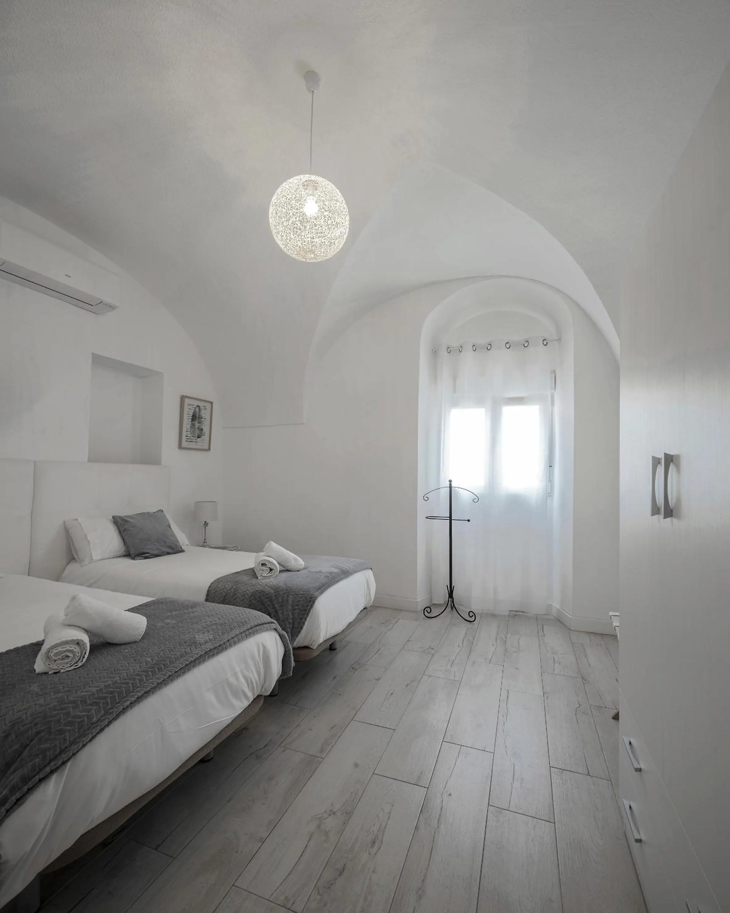 Bedroom, Bed in Apartamentos Gladiador