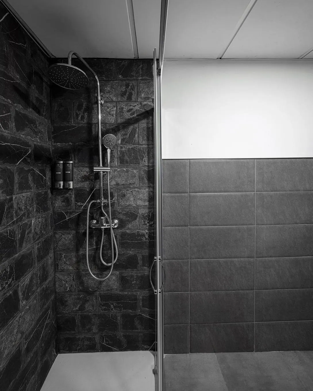 Bathroom in Apartamentos Gladiador