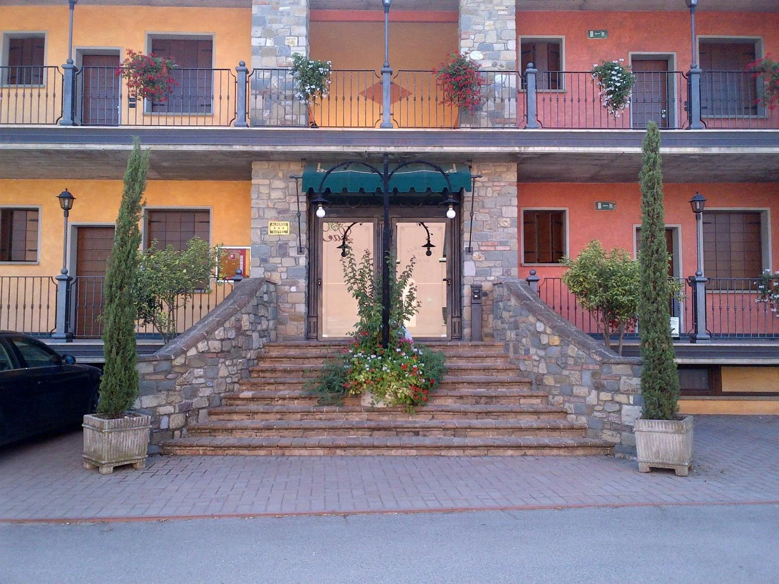Facade/entrance in Albergo La Piana