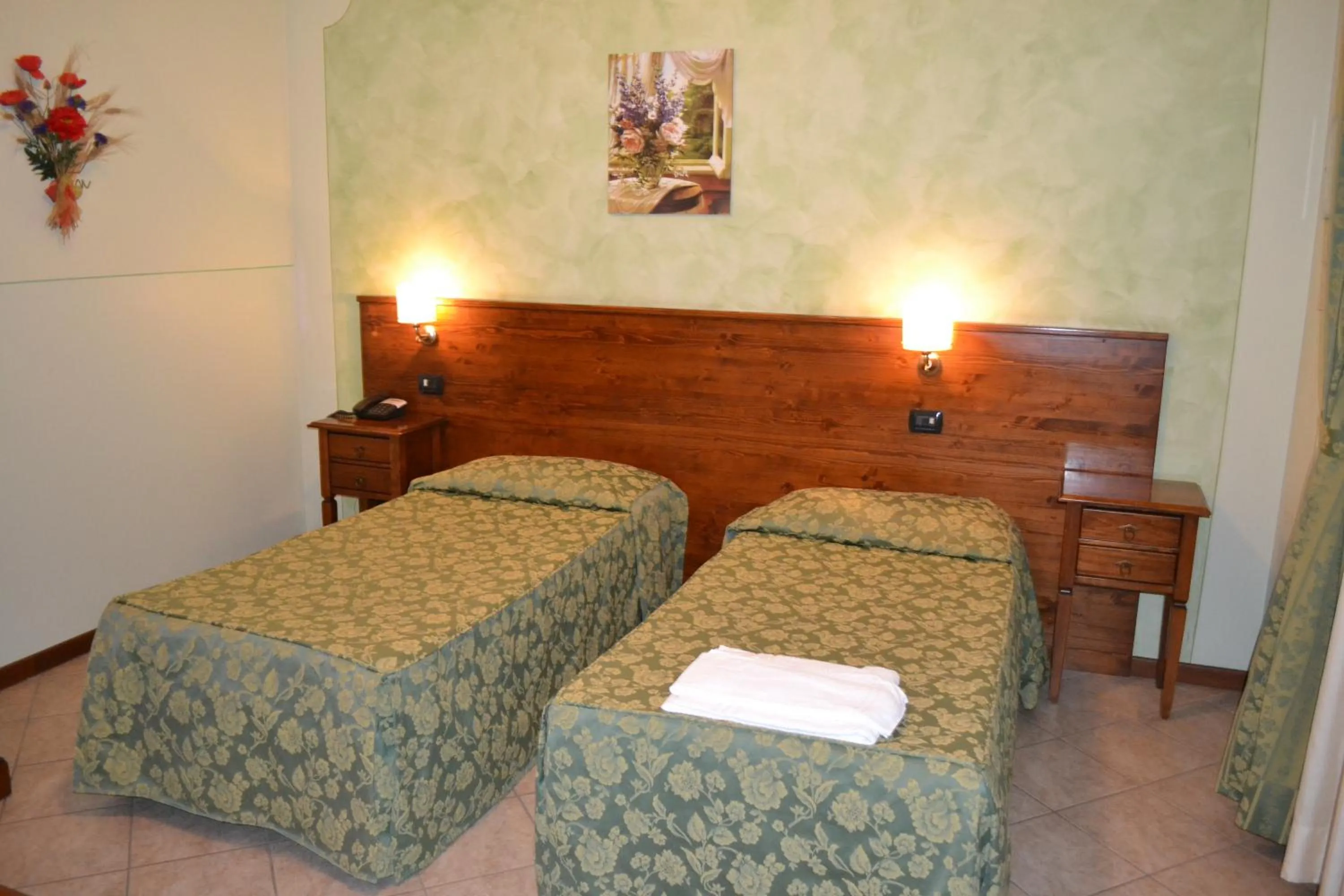 Bed in Albergo La Piana