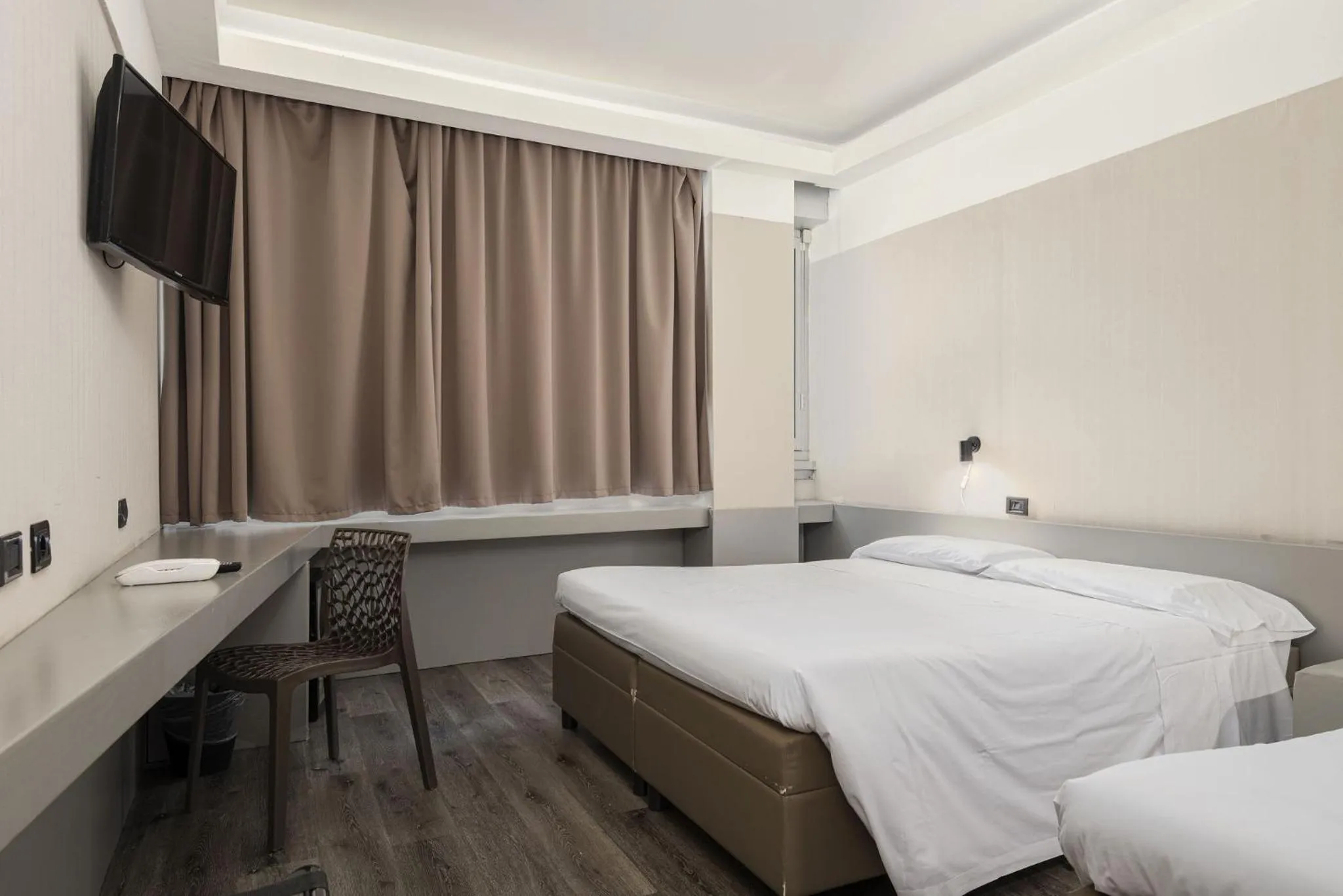 Bedroom, Bed in The Gate Hotel - Firenze Nord