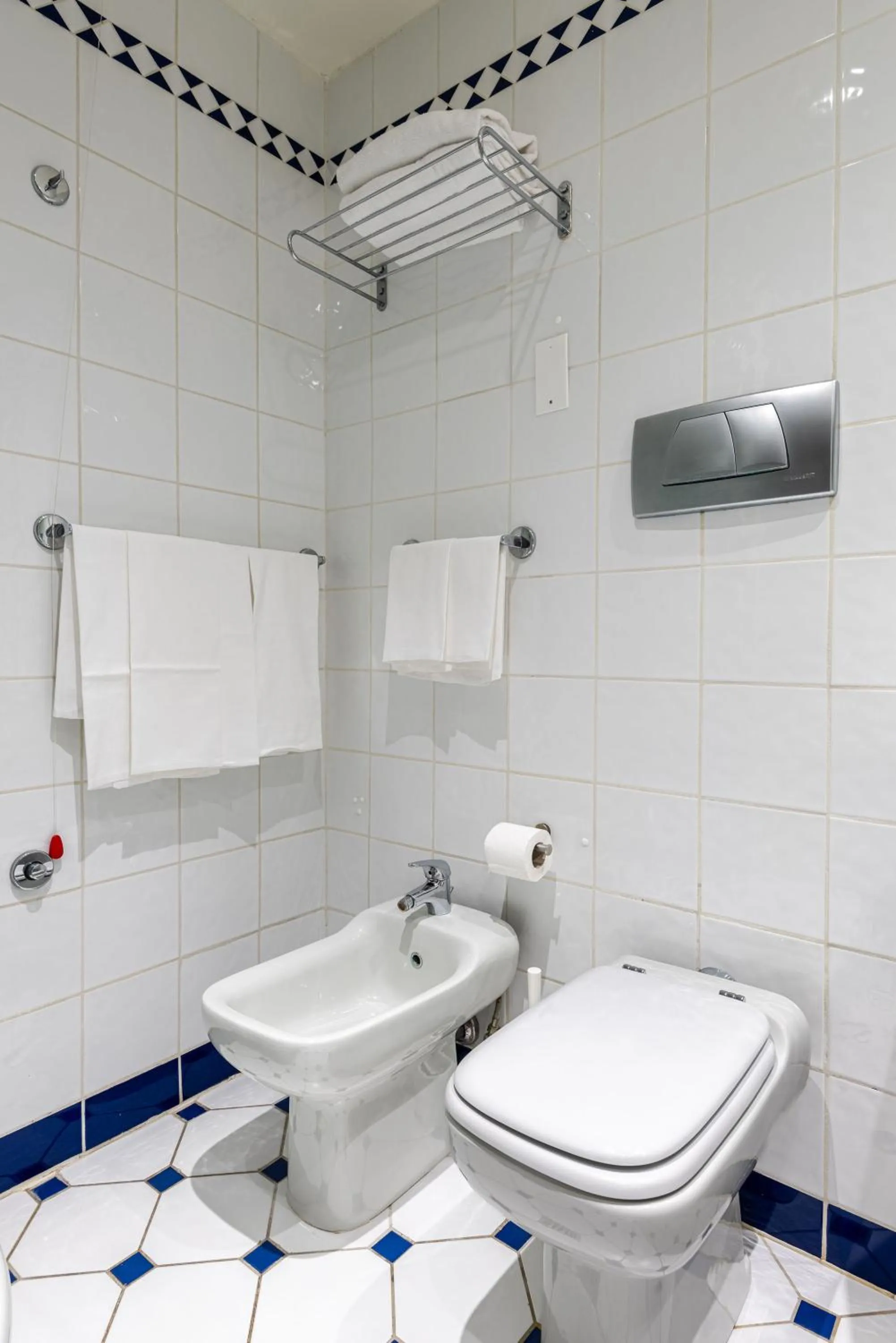 Bathroom in The Gate Hotel - Firenze Nord