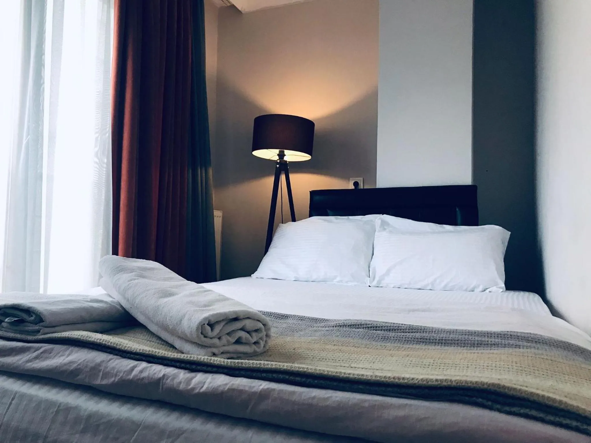 Bed in OTTO LOFT Premium Apartments