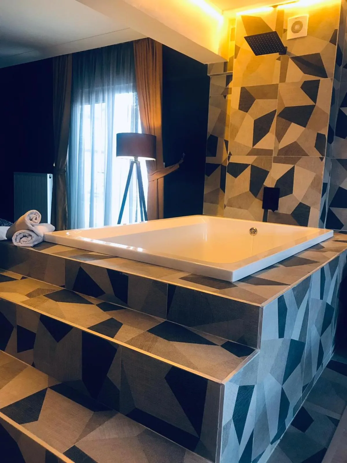 Bathroom in OTTO LOFT Premium Apartments