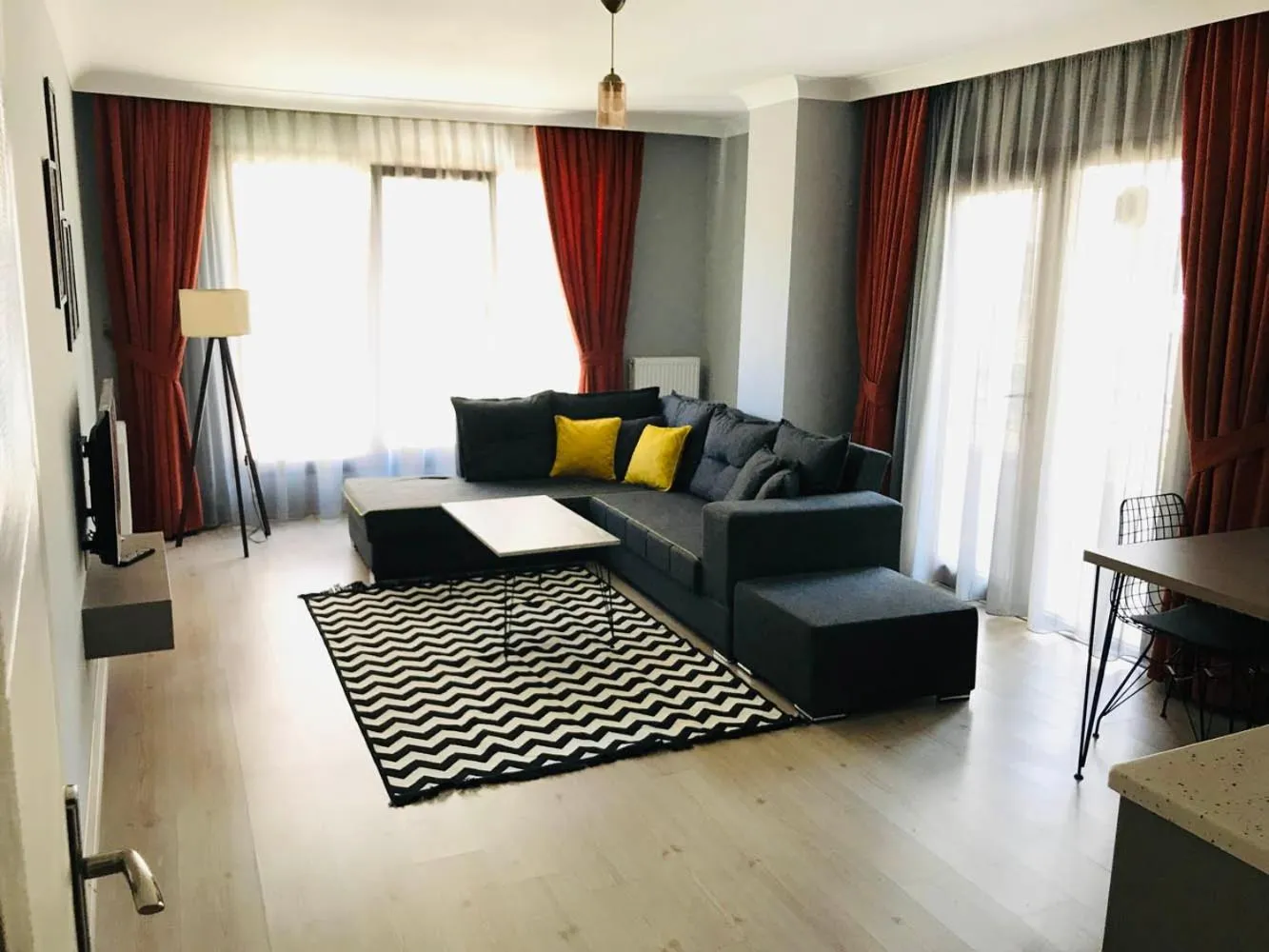 Seating Area in OTTO LOFT Premium Apartments