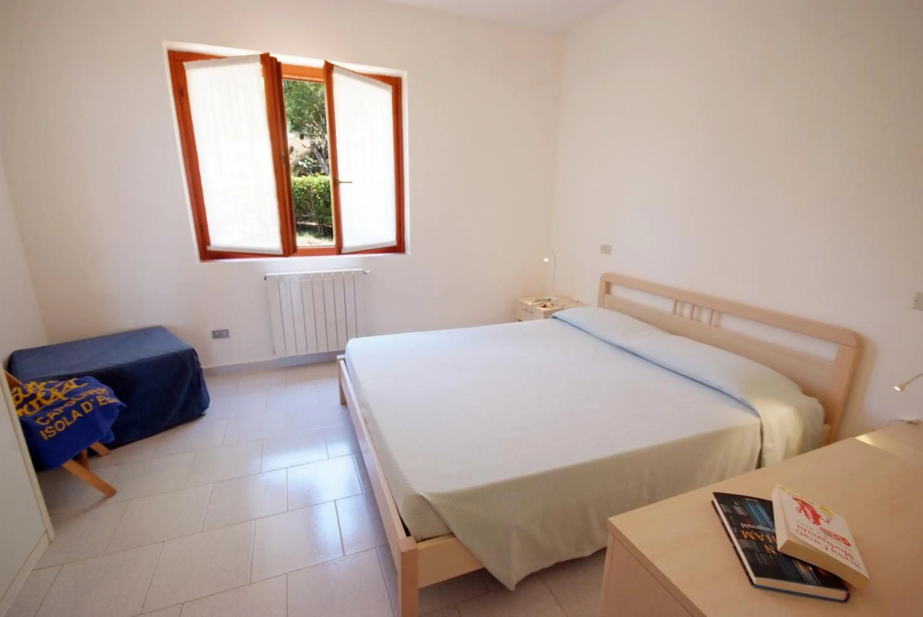 Photo of the whole room, Bed in Casa Del Golfo
